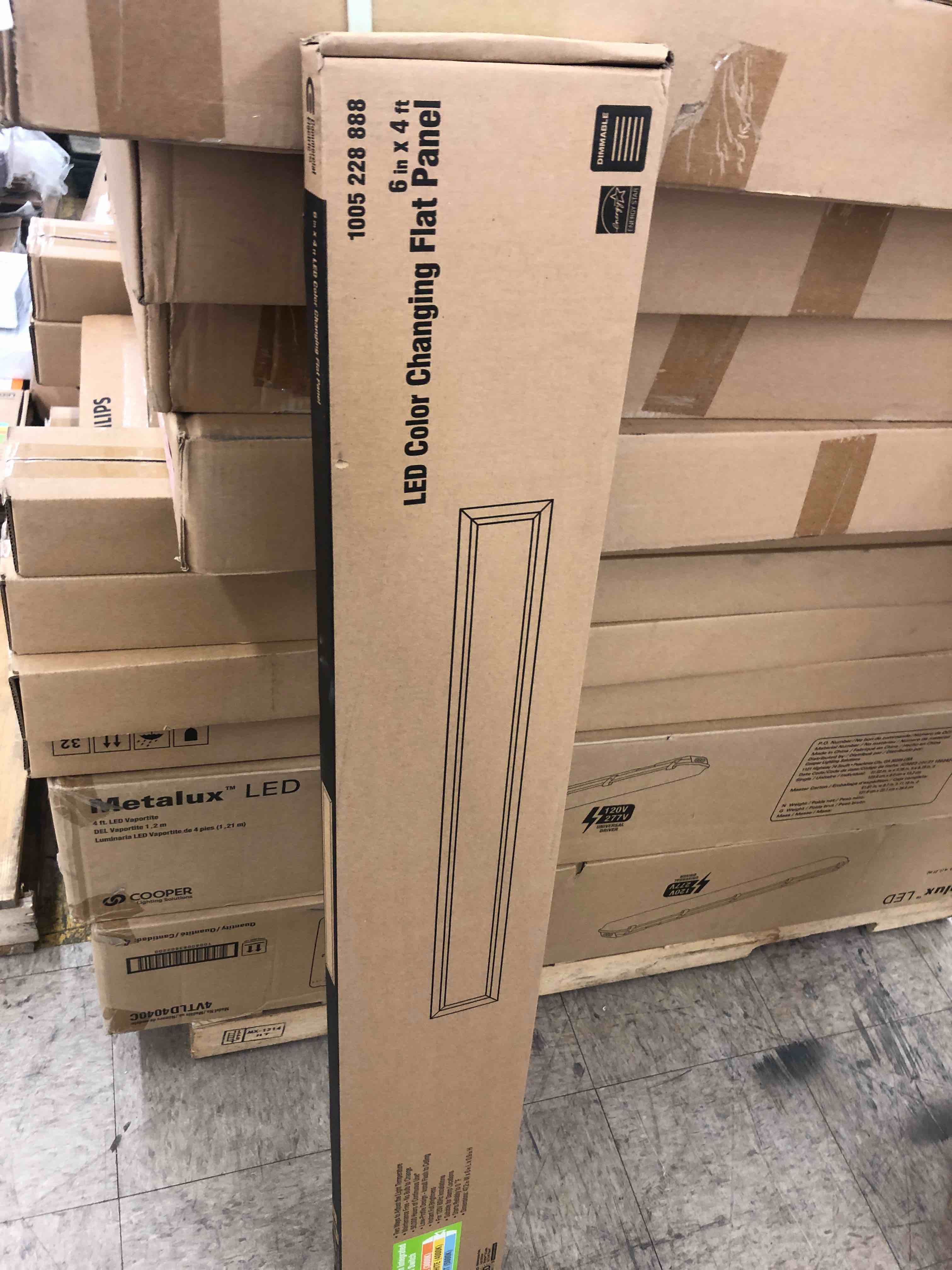 https://s3.amazonaws.com/lotting-images-prod/phillipi/RED5183834_1696526651781.jpeg