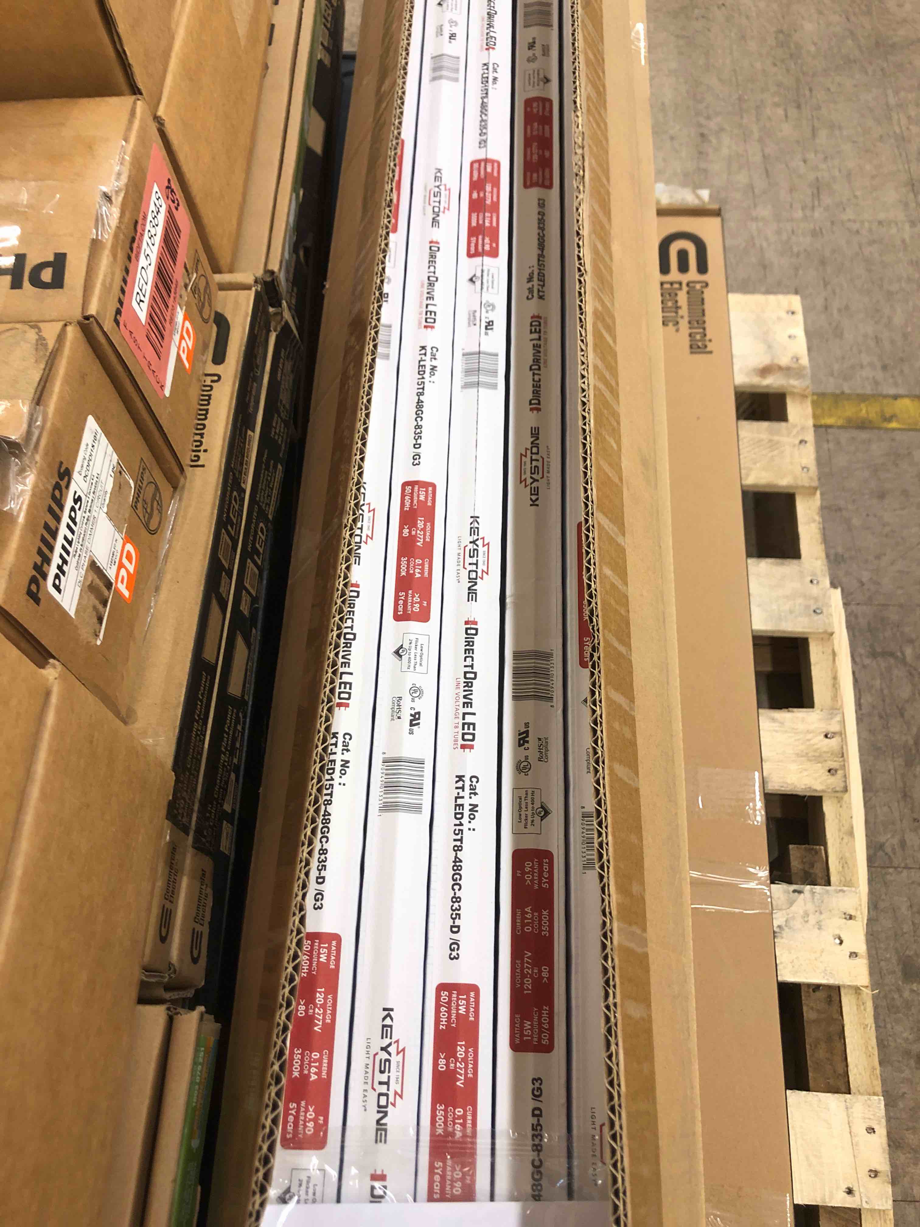 https://s3.amazonaws.com/lotting-images-prod/phillipi/RED5183858_1696530081910.jpeg