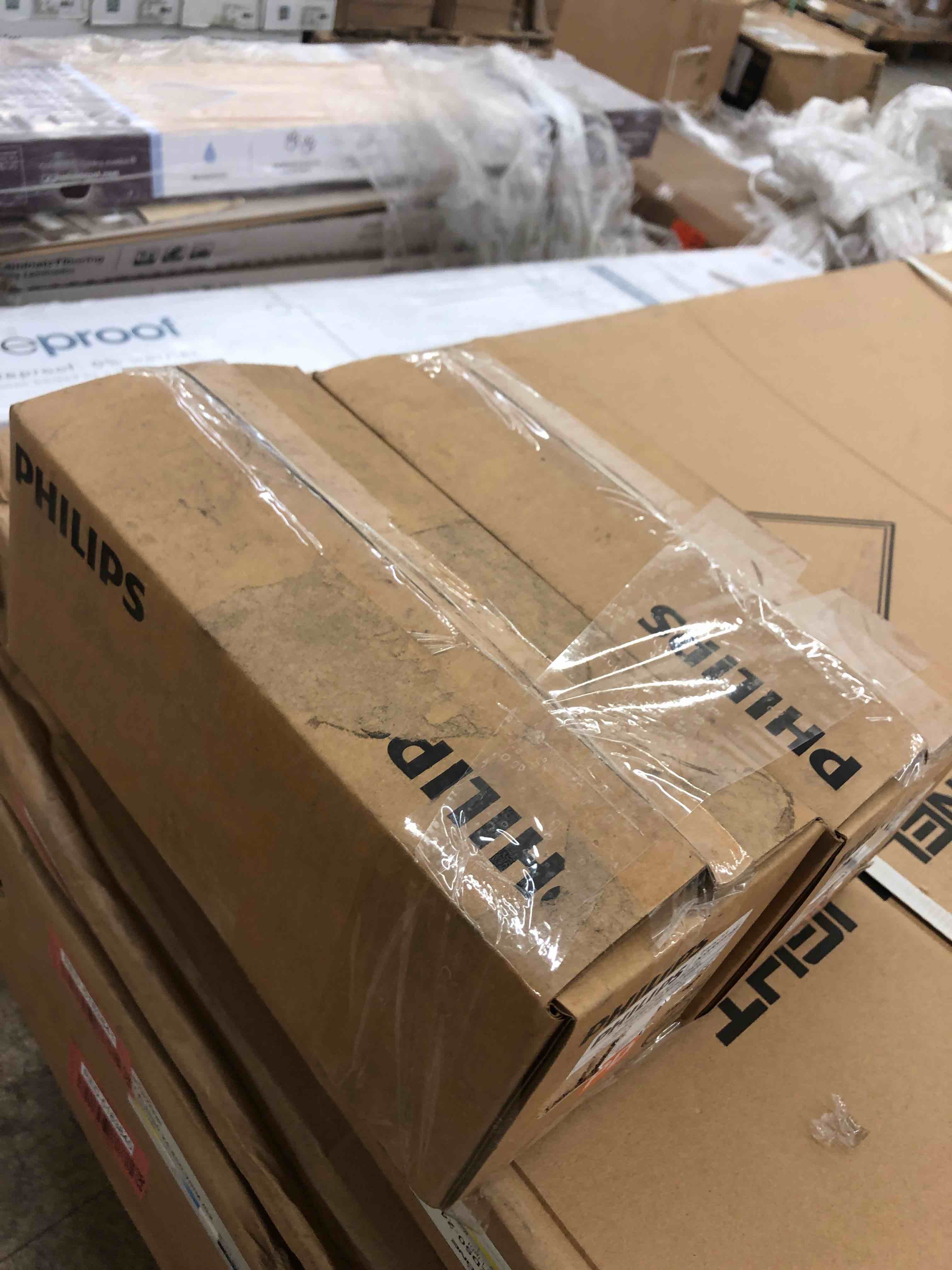 https://s3.amazonaws.com/lotting-images-prod/phillipi/RED5183866_1696528815406.jpeg