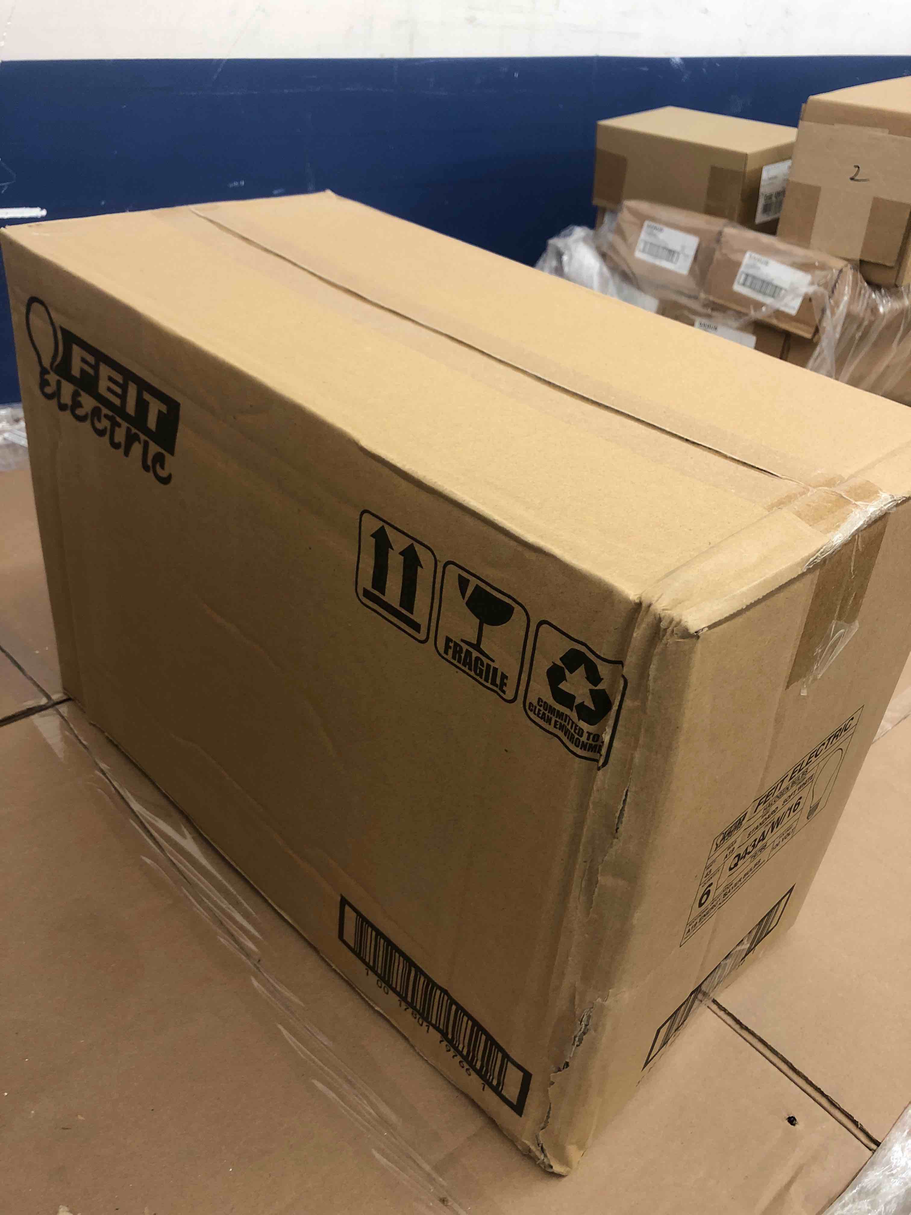https://s3.amazonaws.com/lotting-images-prod/phillipi/RED5184340_1699564152357.jpeg