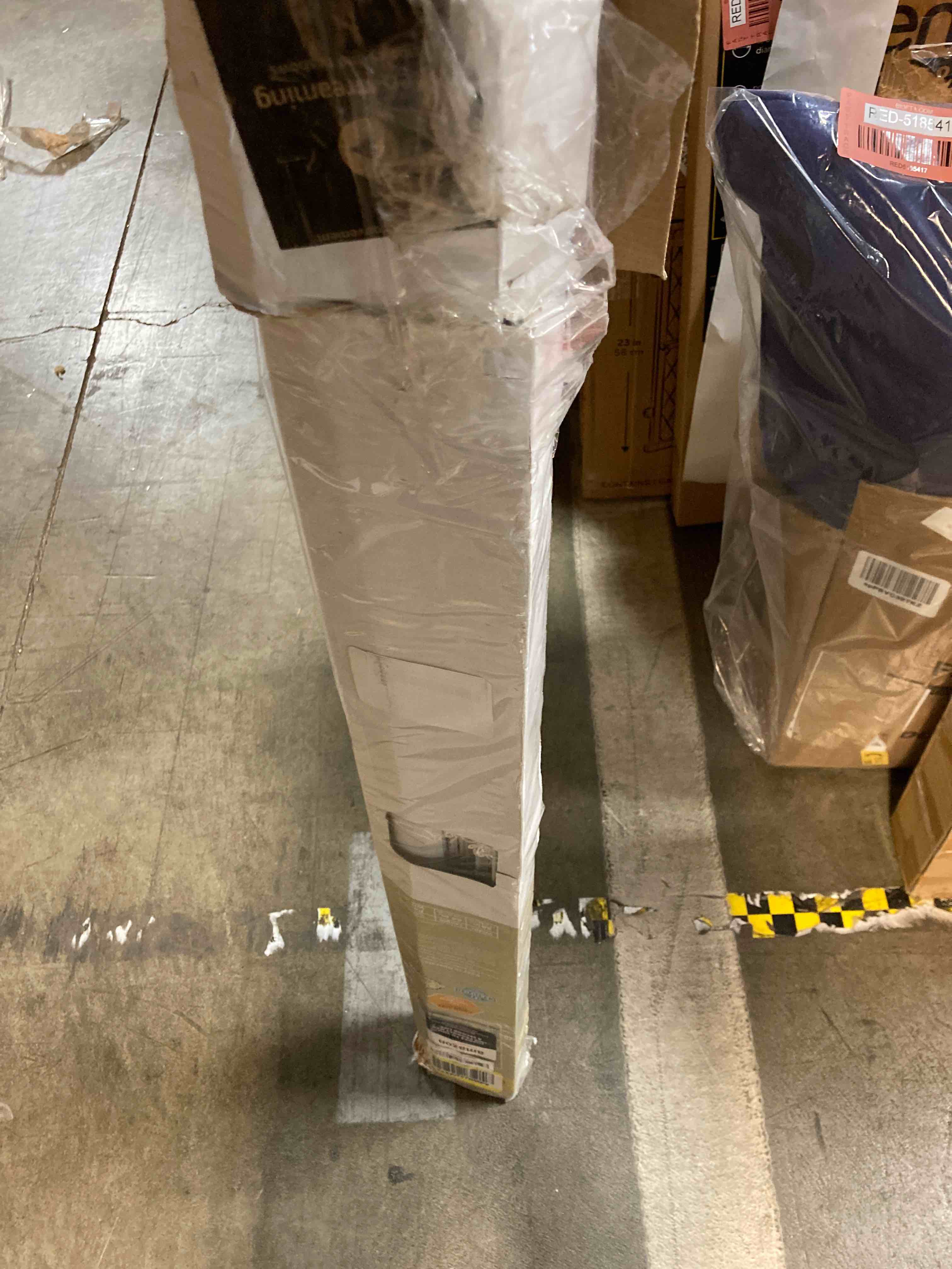 https://s3.amazonaws.com/lotting-images-prod/phillipi/RED5185422_1699550314797.jpeg