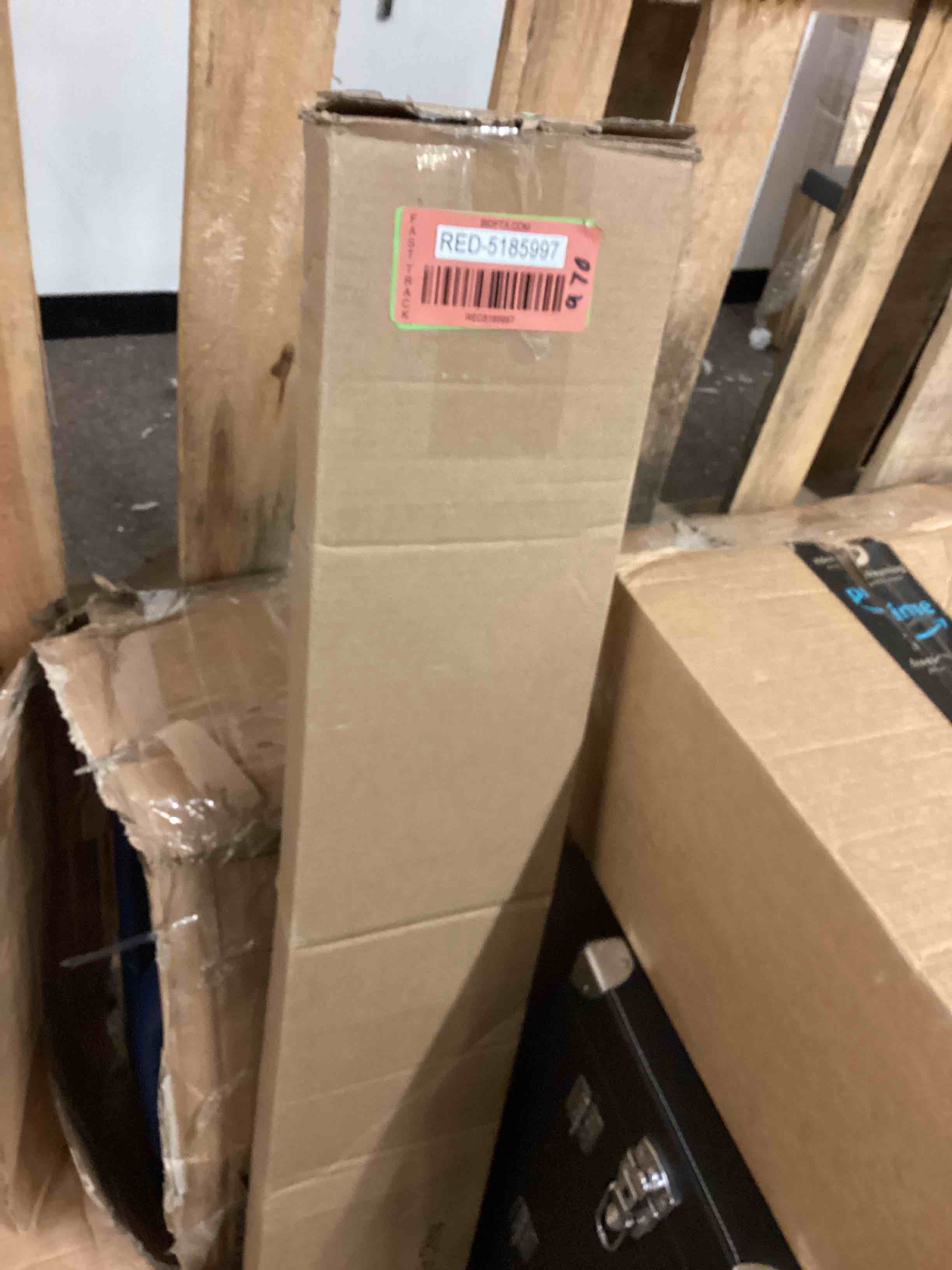 https://s3.amazonaws.com/lotting-images-prod/phillipi/RED5185997_1699367773398.jpeg
