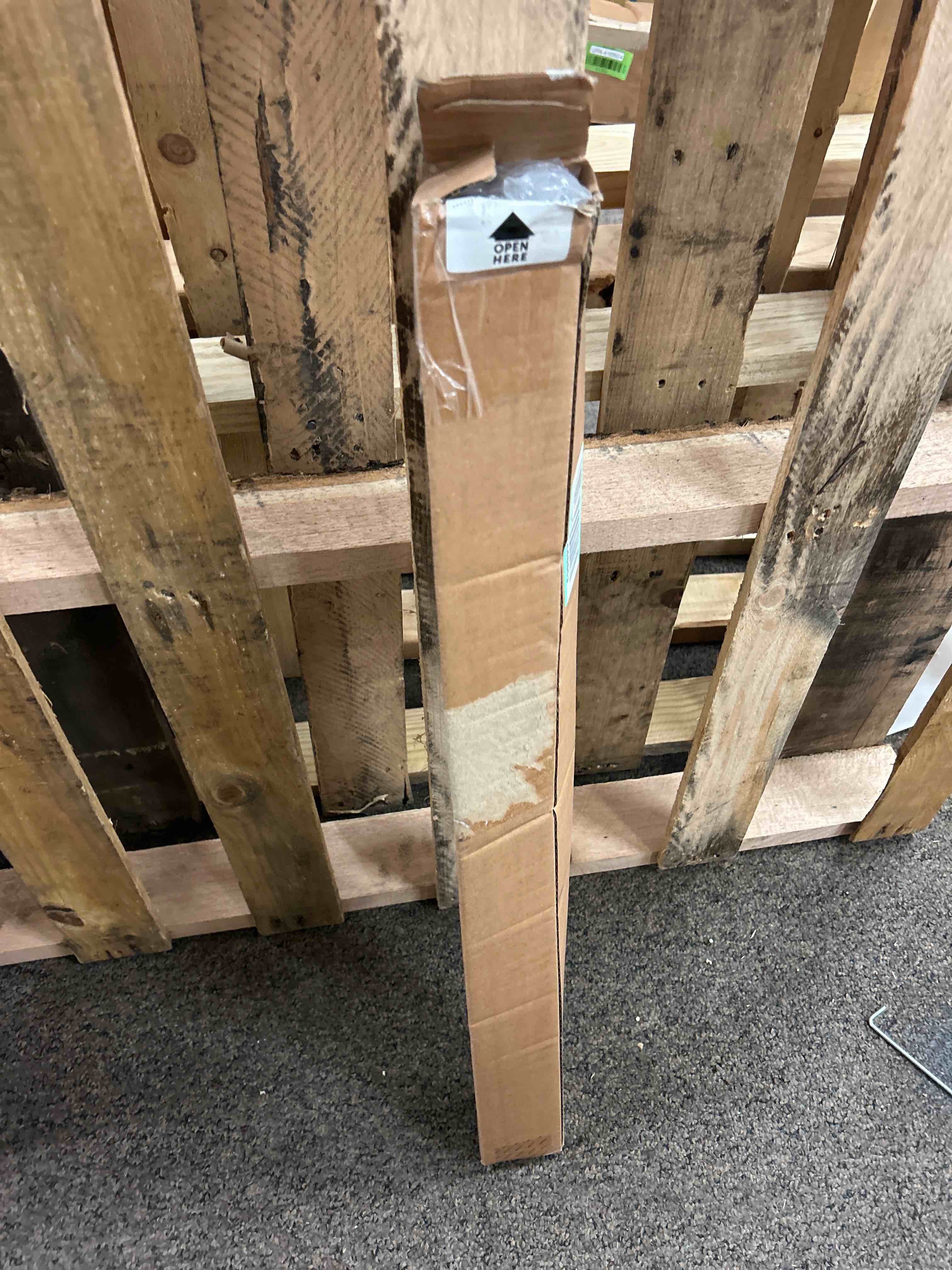 https://s3.amazonaws.com/lotting-images-prod/phillipi/RED5186013_1699372598862.jpeg