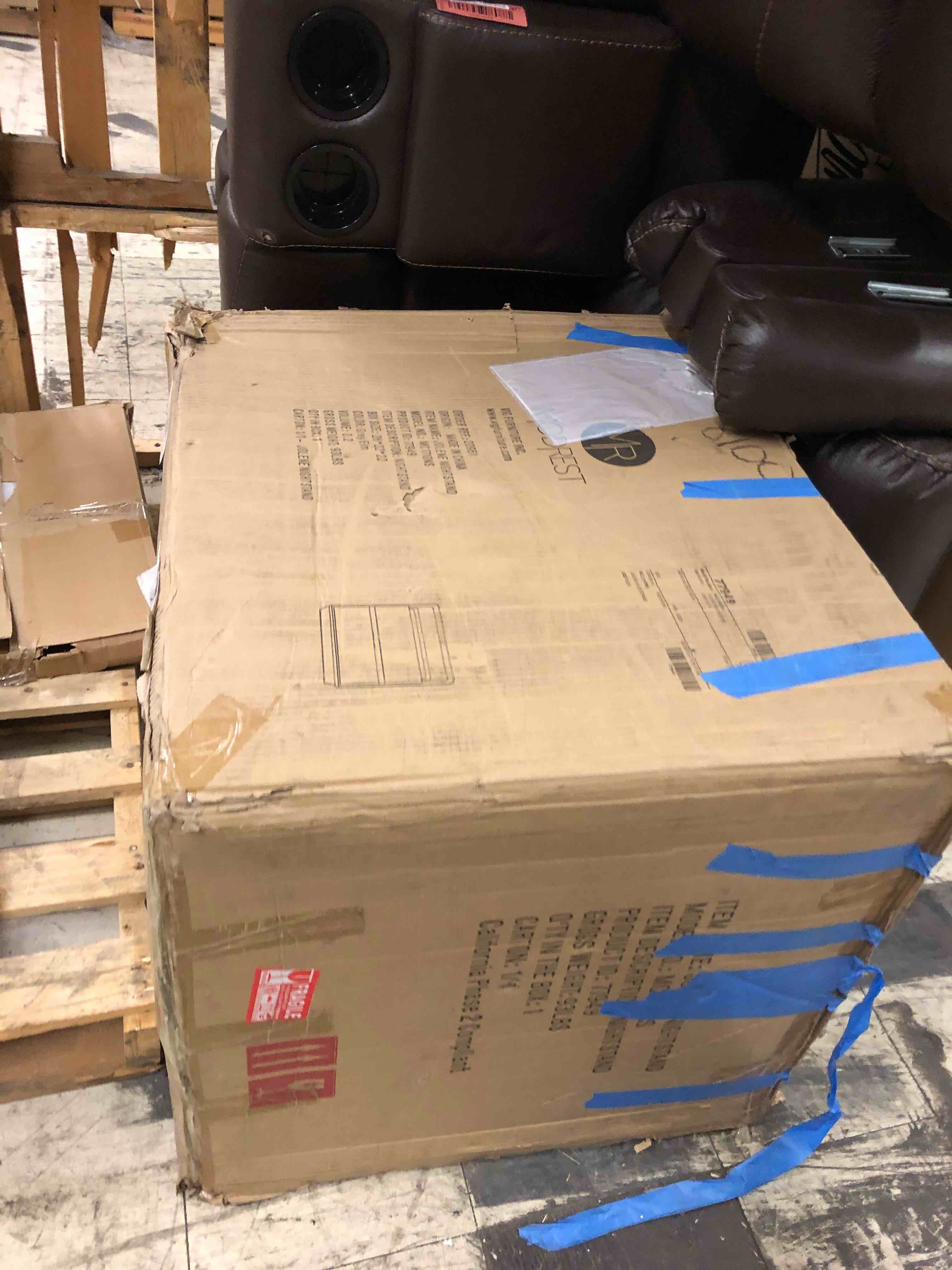 https://s3.amazonaws.com/lotting-images-prod/phillipi/RED5186364_1699631243151.jpeg