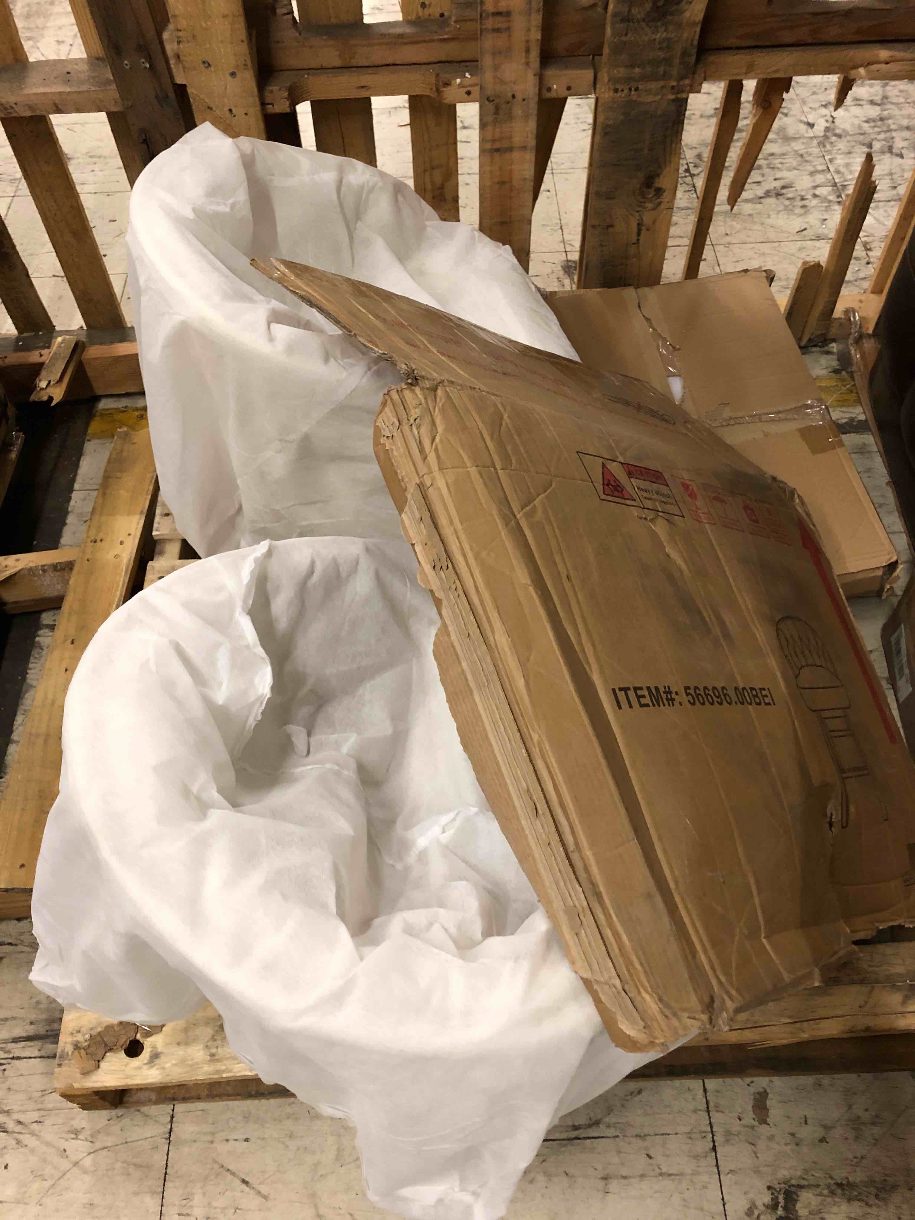 https://s3.amazonaws.com/lotting-images-prod/phillipi/RED5186365_1699631360355.jpeg