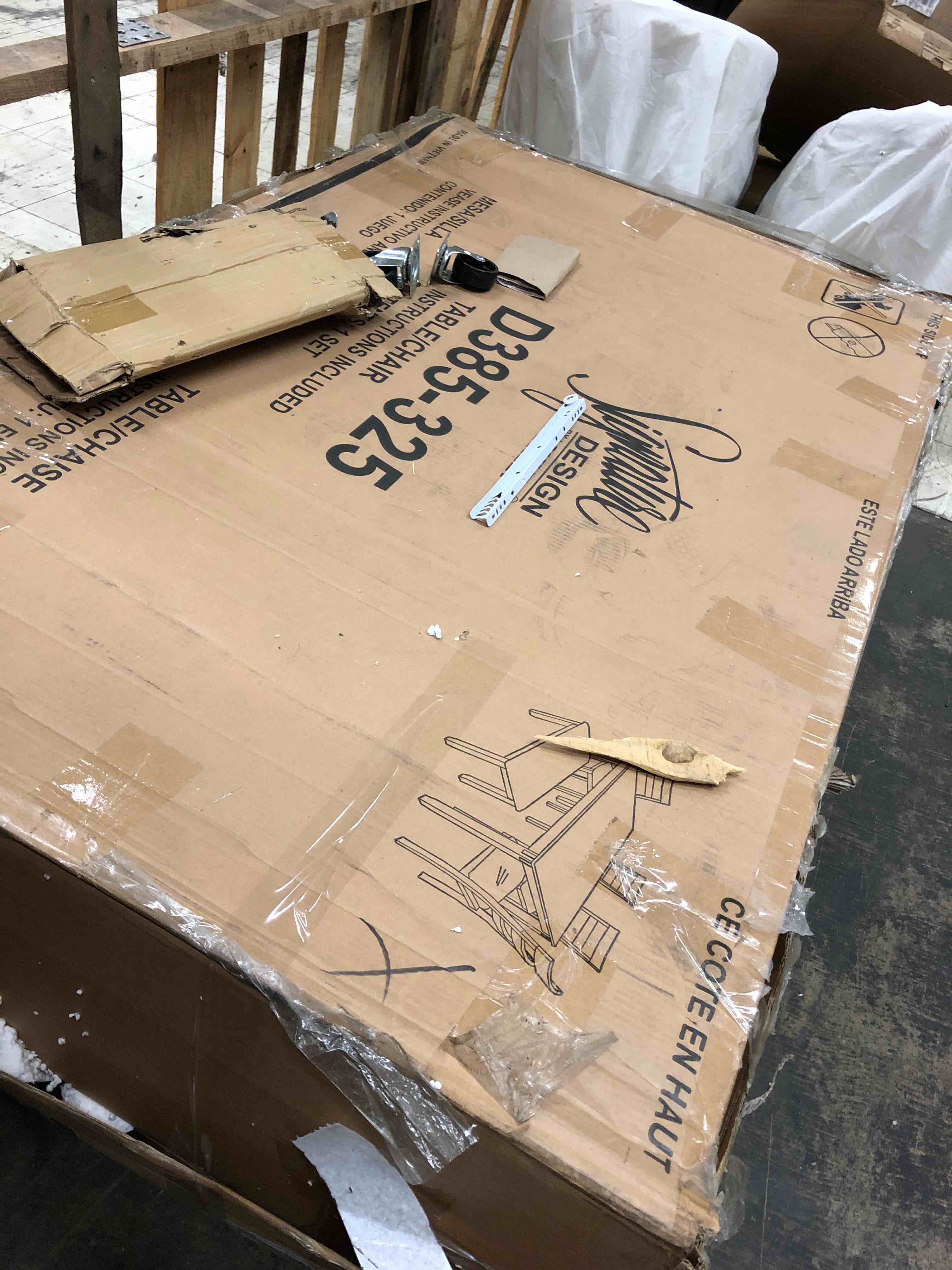 https://s3.amazonaws.com/lotting-images-prod/phillipi/RED5186366_1699631450596.jpeg