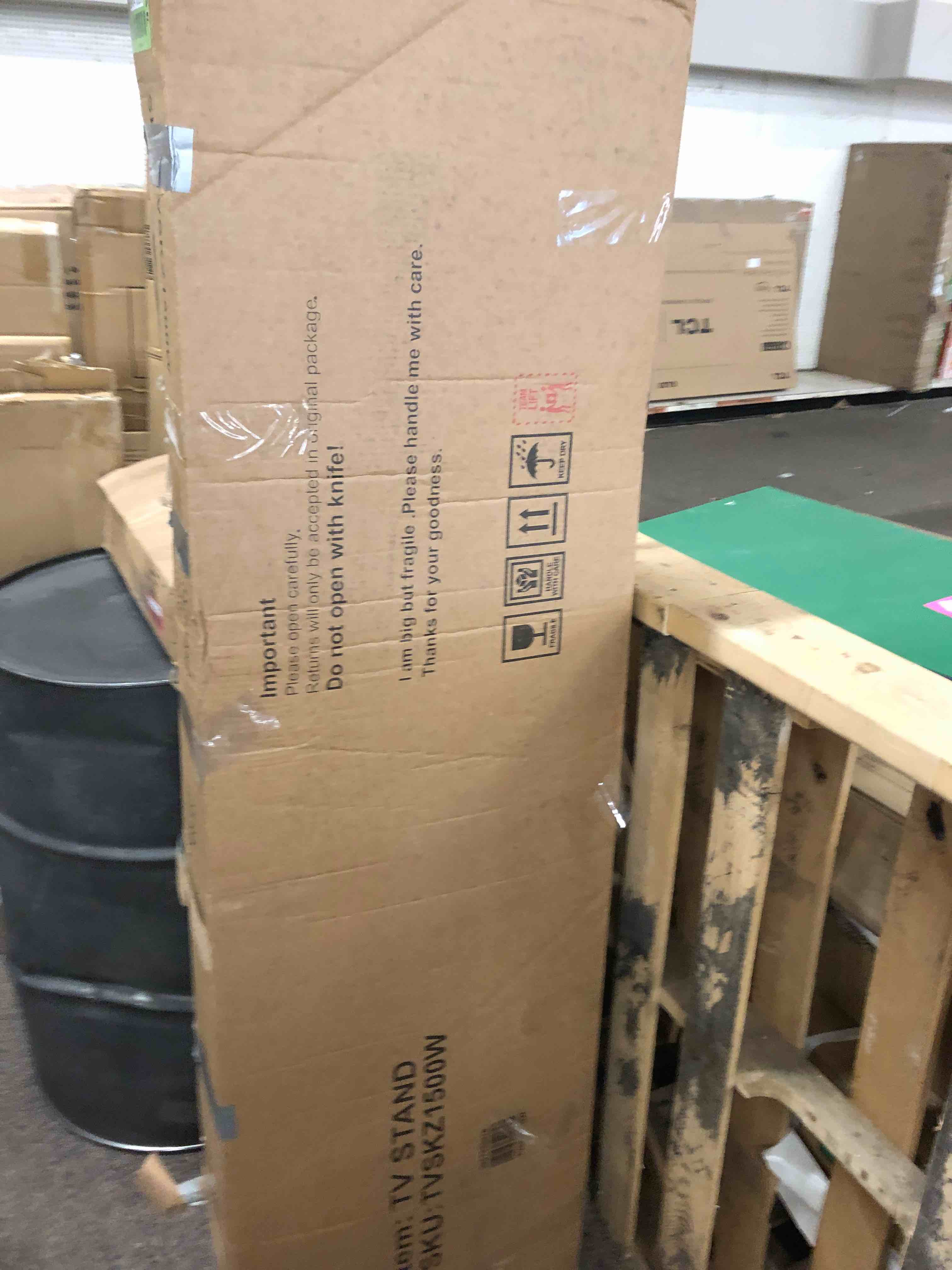 https://s3.amazonaws.com/lotting-images-prod/phillipi/RED5186455_1699901268207.jpeg