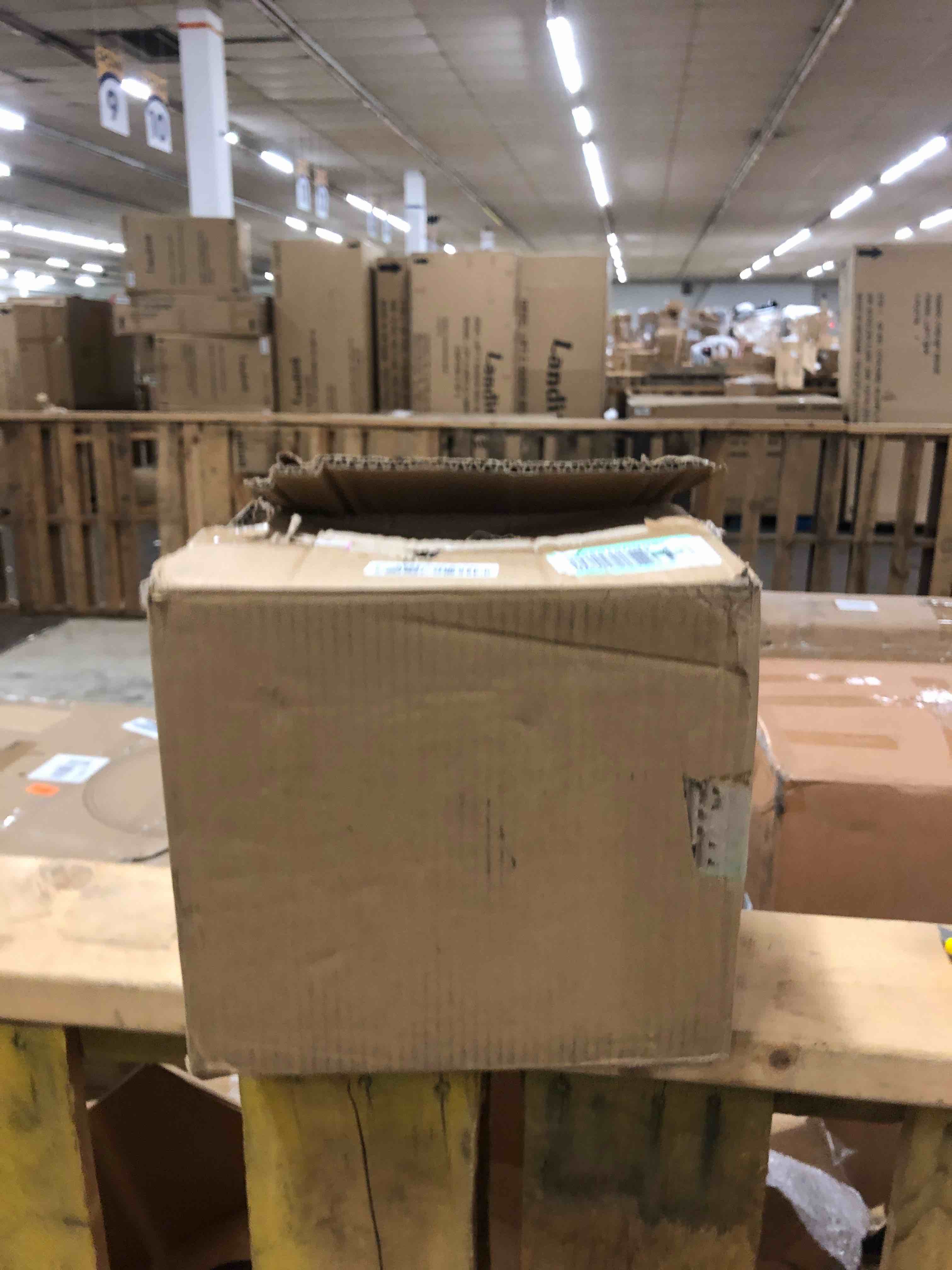 https://s3.amazonaws.com/lotting-images-prod/phillipi/RED5186767_1701320704903.jpeg