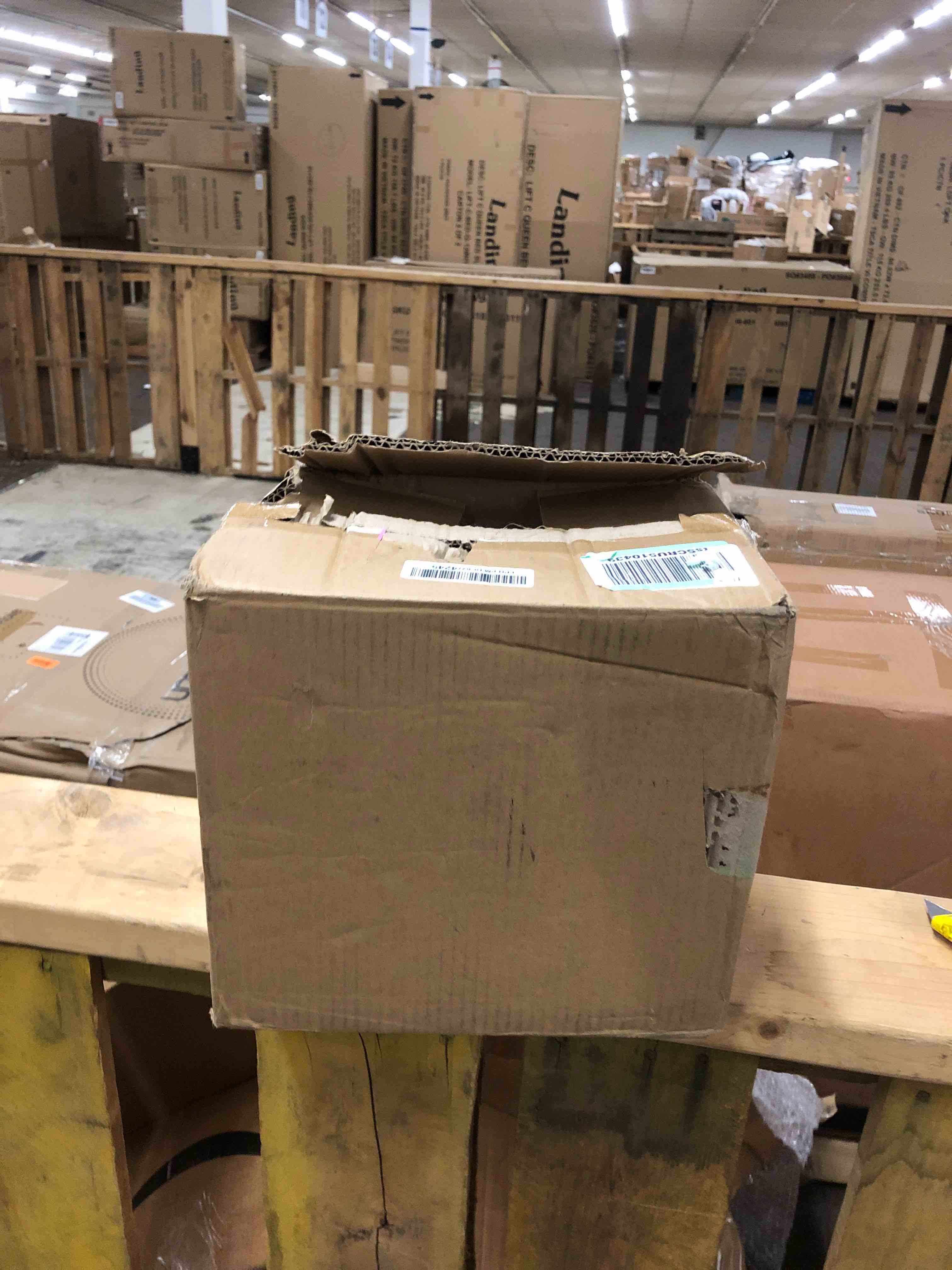 https://s3.amazonaws.com/lotting-images-prod/phillipi/RED5186767_1701320706224.jpeg