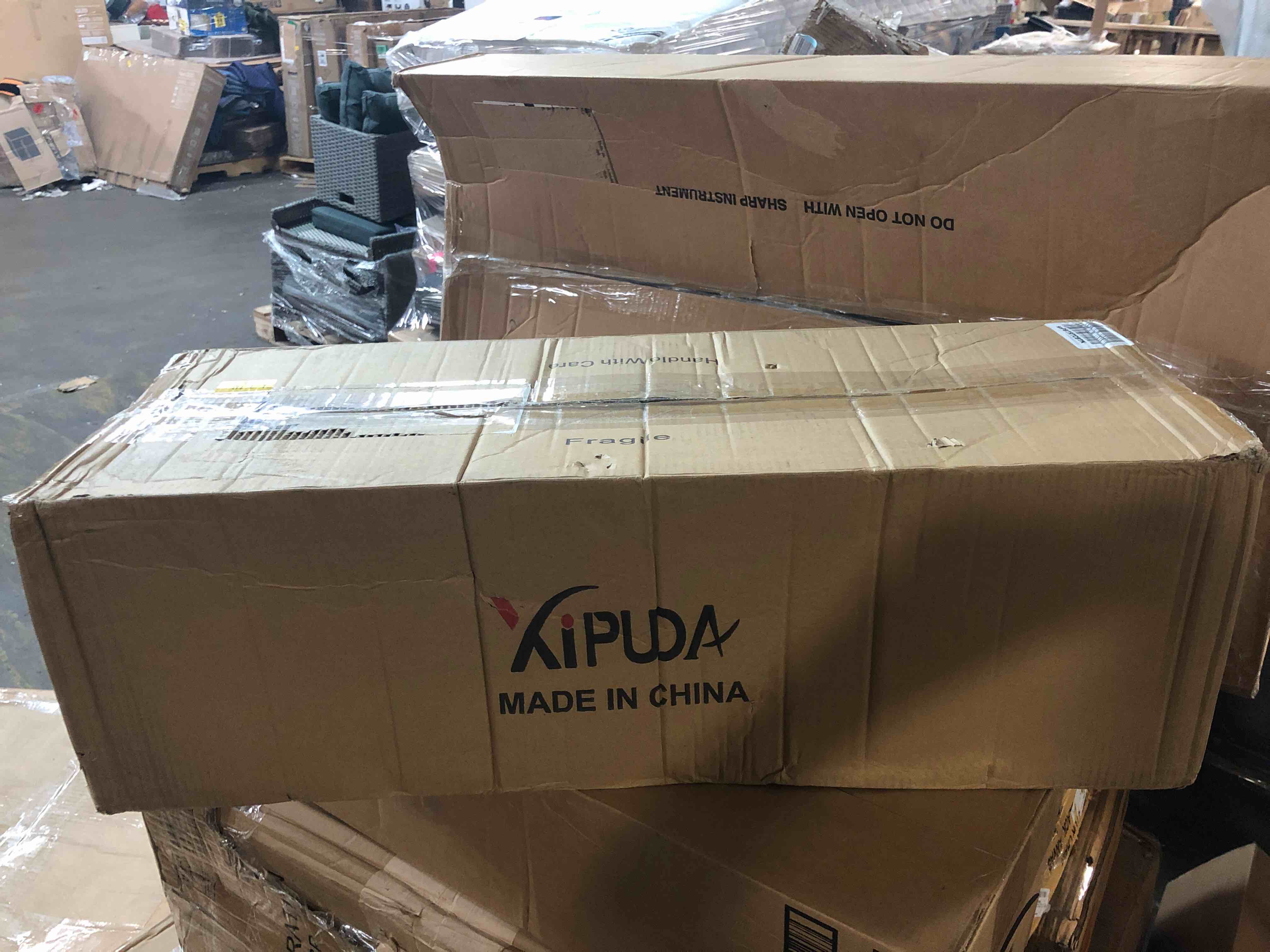 https://s3.amazonaws.com/lotting-images-prod/phillipi/RED5188595_1688066145291.jpeg