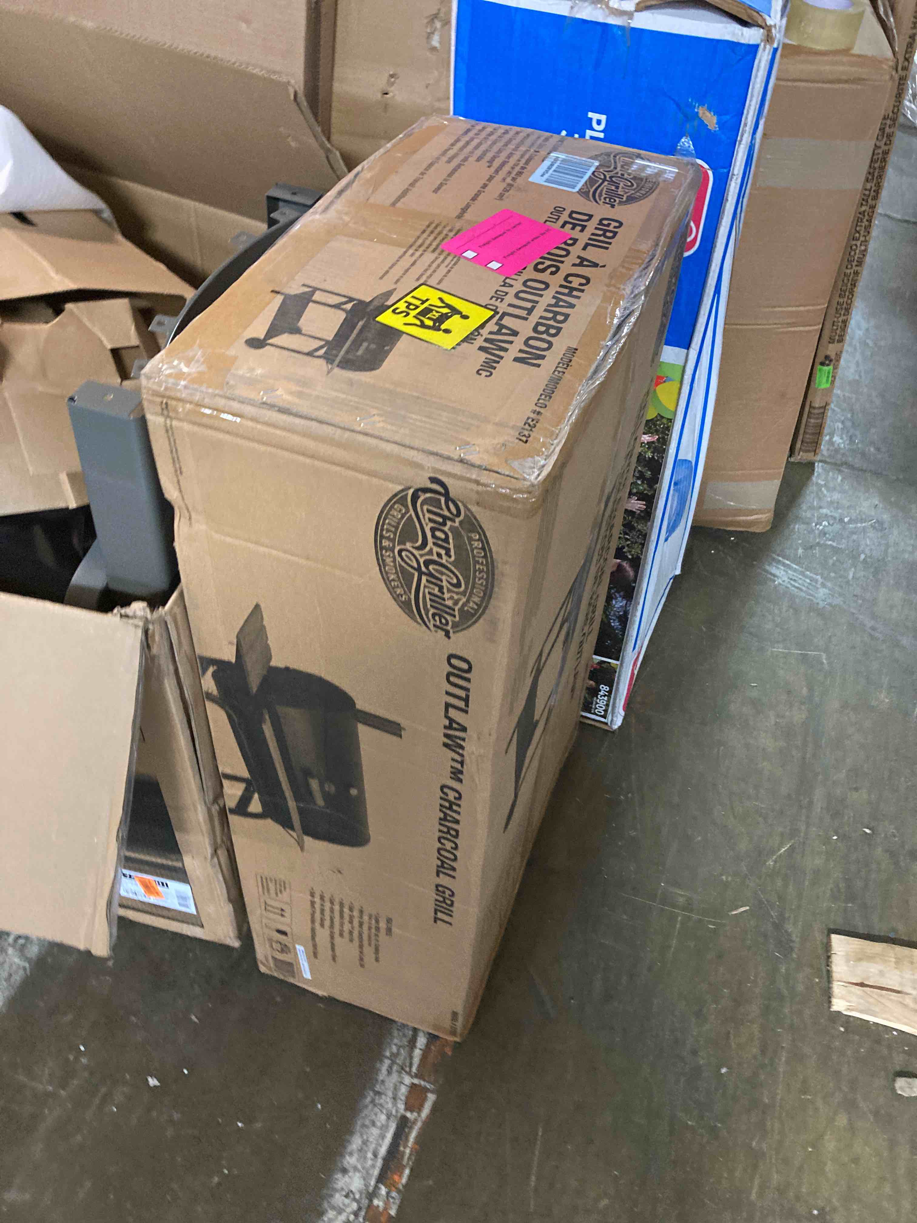 https://s3.amazonaws.com/lotting-images-prod/phillipi/RED5188813_1688151087284.jpeg