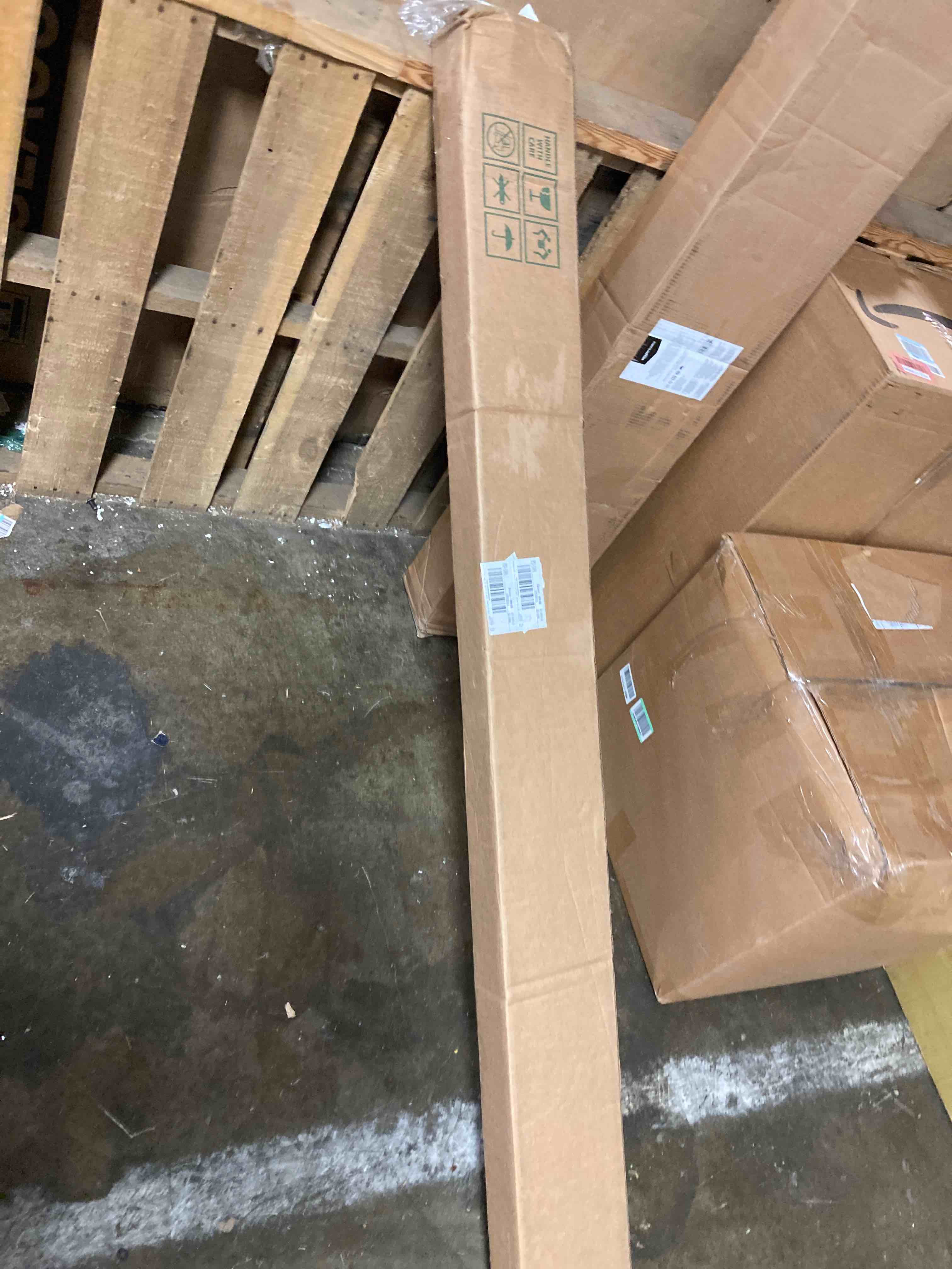 https://s3.amazonaws.com/lotting-images-prod/phillipi/RED5188901_1688164367926.jpeg