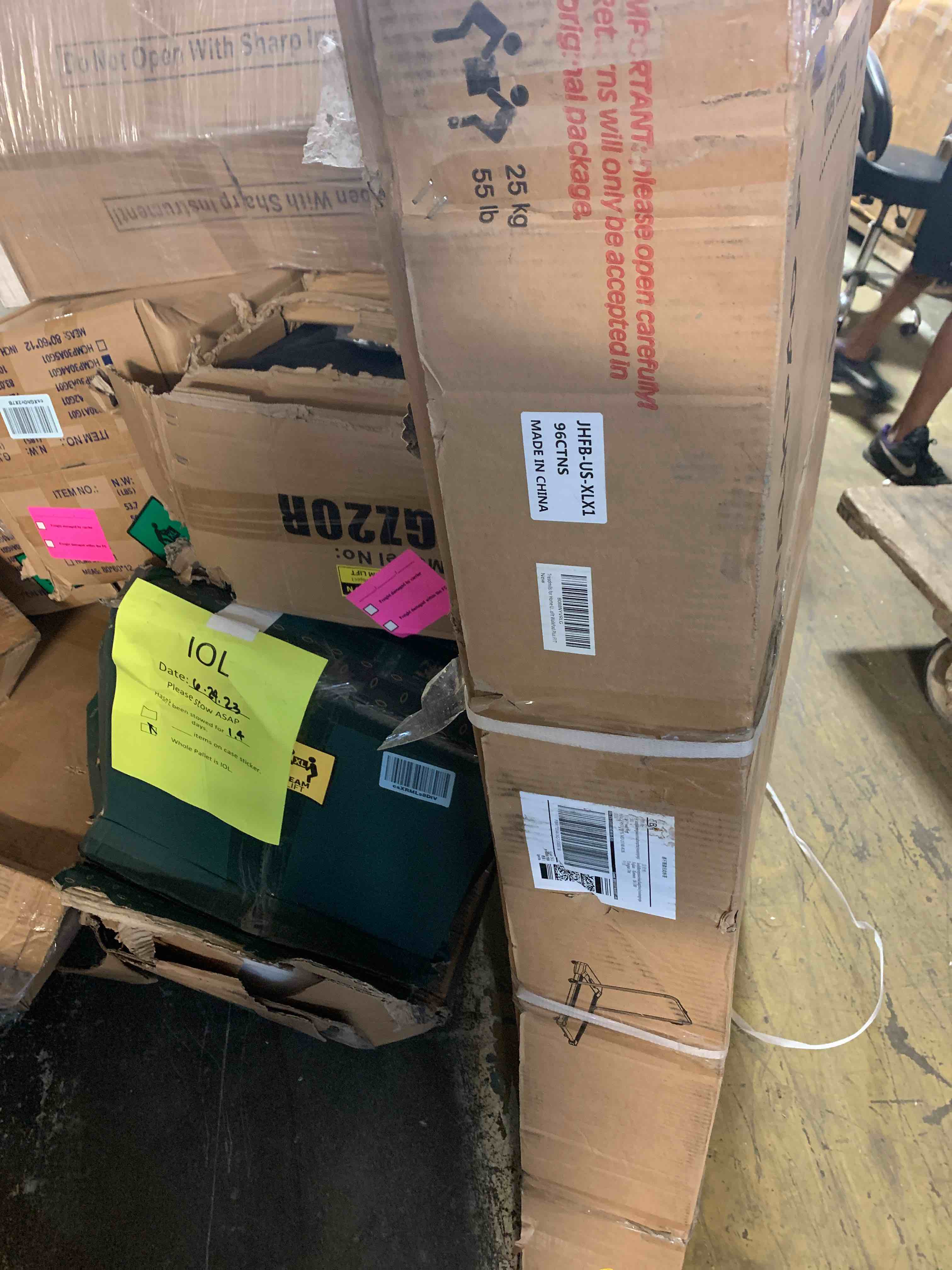 https://s3.amazonaws.com/lotting-images-prod/phillipi/RED5189646_1689102232023.jpeg