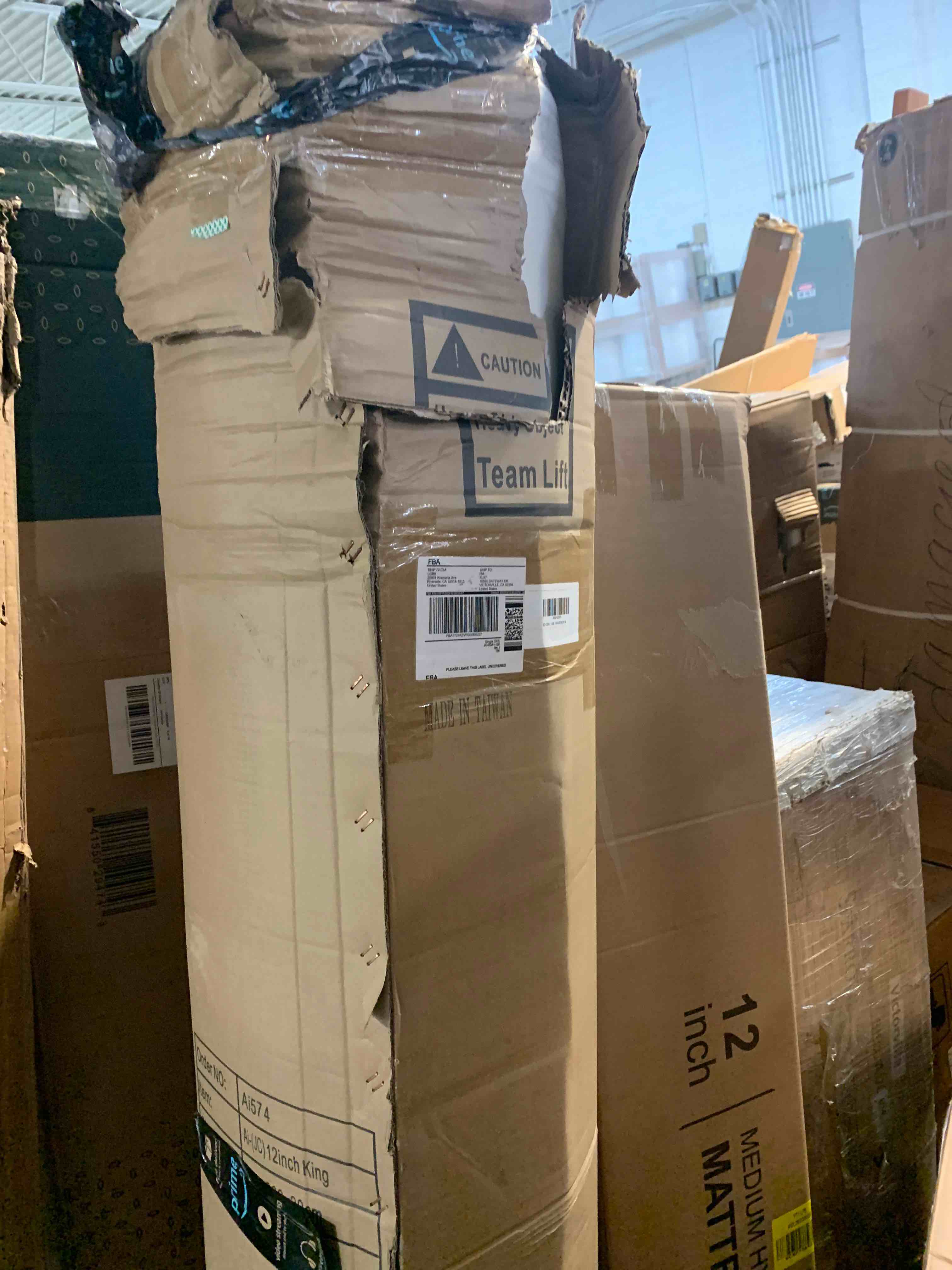 https://s3.amazonaws.com/lotting-images-prod/phillipi/RED5189652_1689104338427.jpeg
