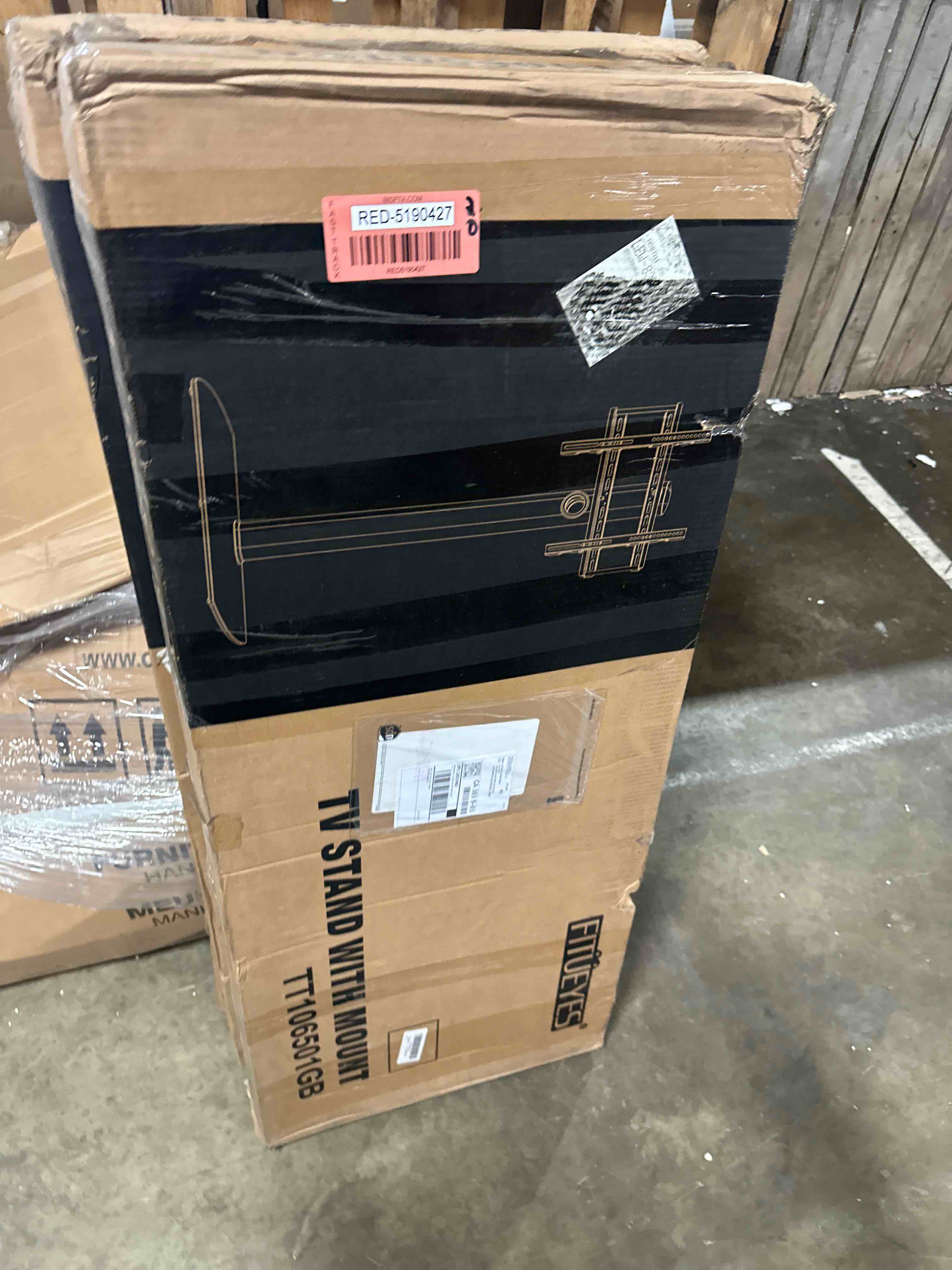 https://s3.amazonaws.com/lotting-images-prod/phillipi/RED5190428_1690223001650.jpeg