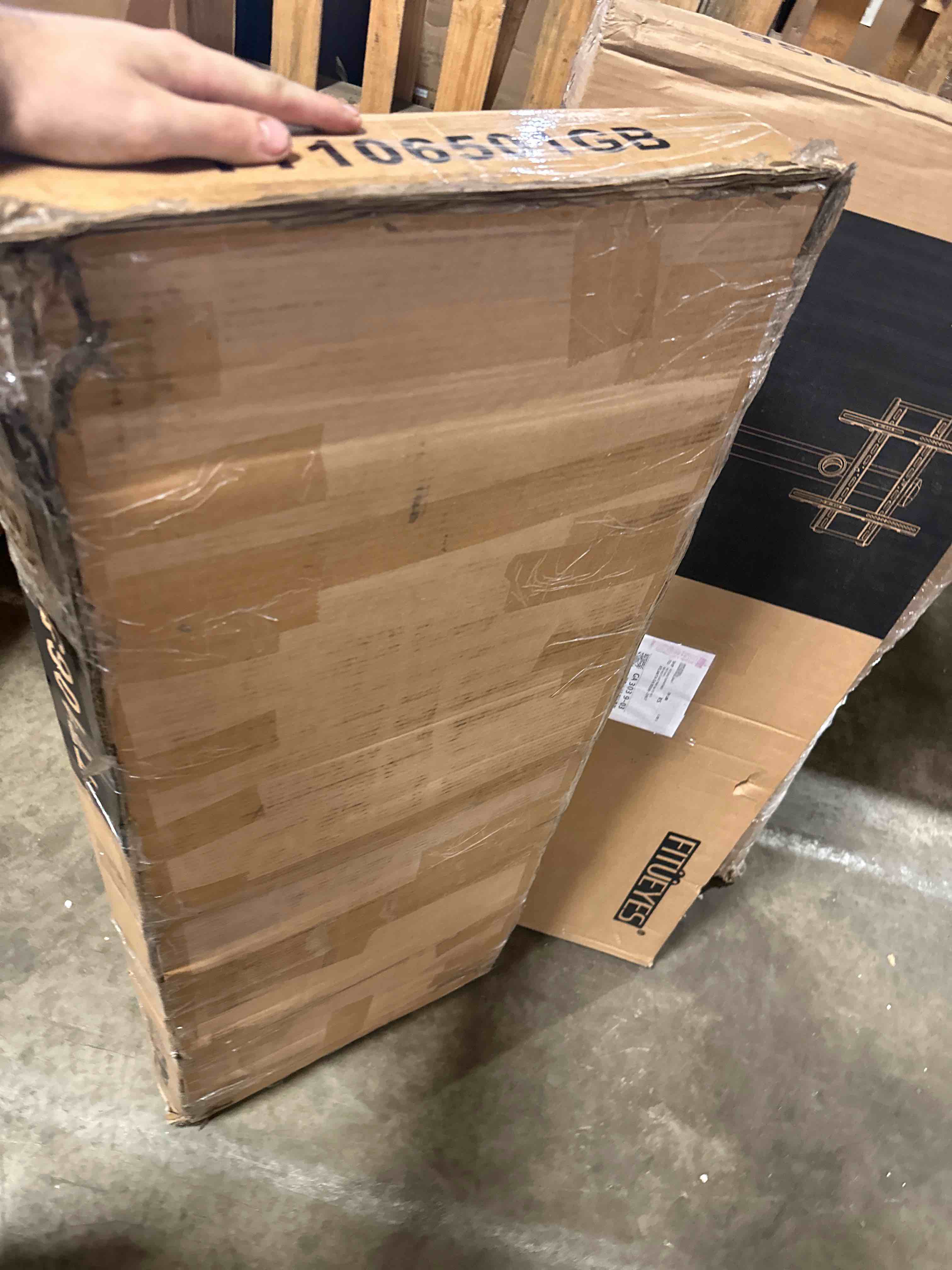 https://s3.amazonaws.com/lotting-images-prod/phillipi/RED5190428_1690223006370.jpeg