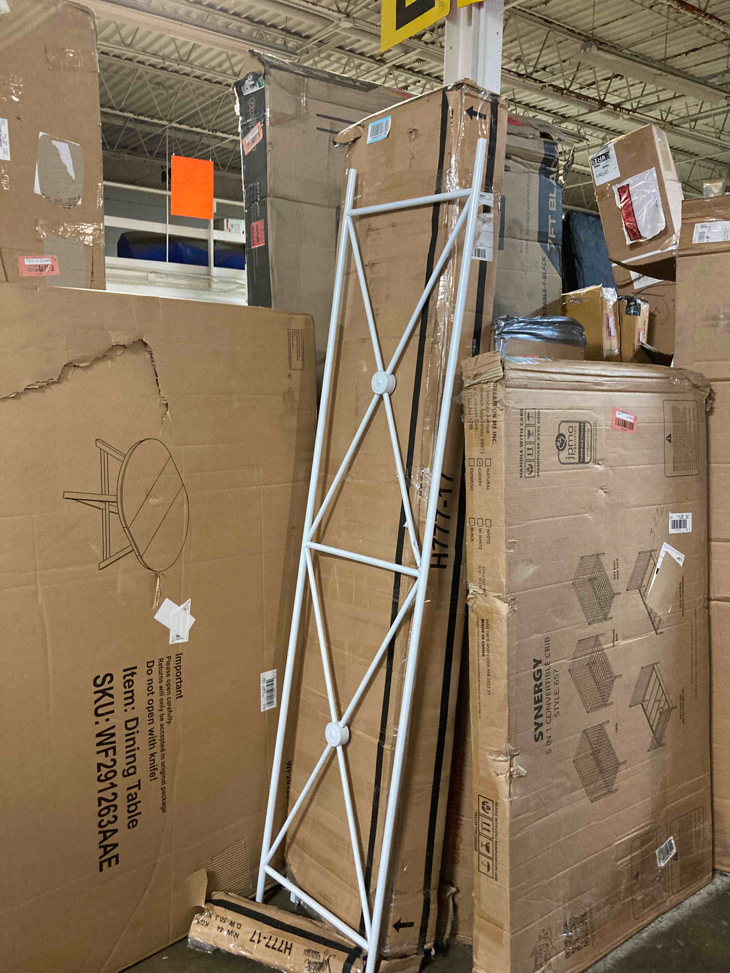 https://s3.amazonaws.com/lotting-images-prod/phillipi/RED5190465_1688154692643.jpeg