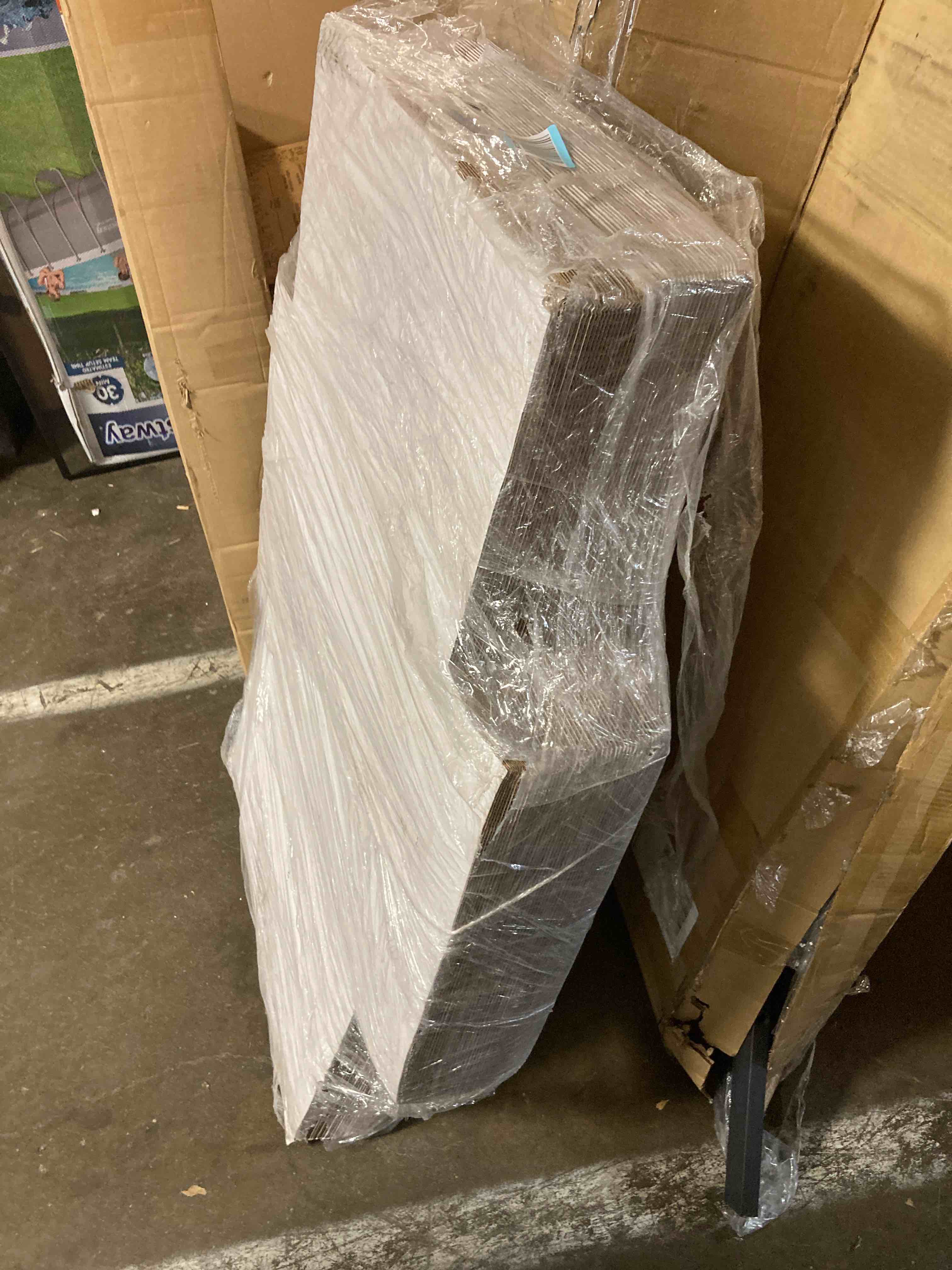 https://s3.amazonaws.com/lotting-images-prod/phillipi/RED5190487_1688158119100.jpeg