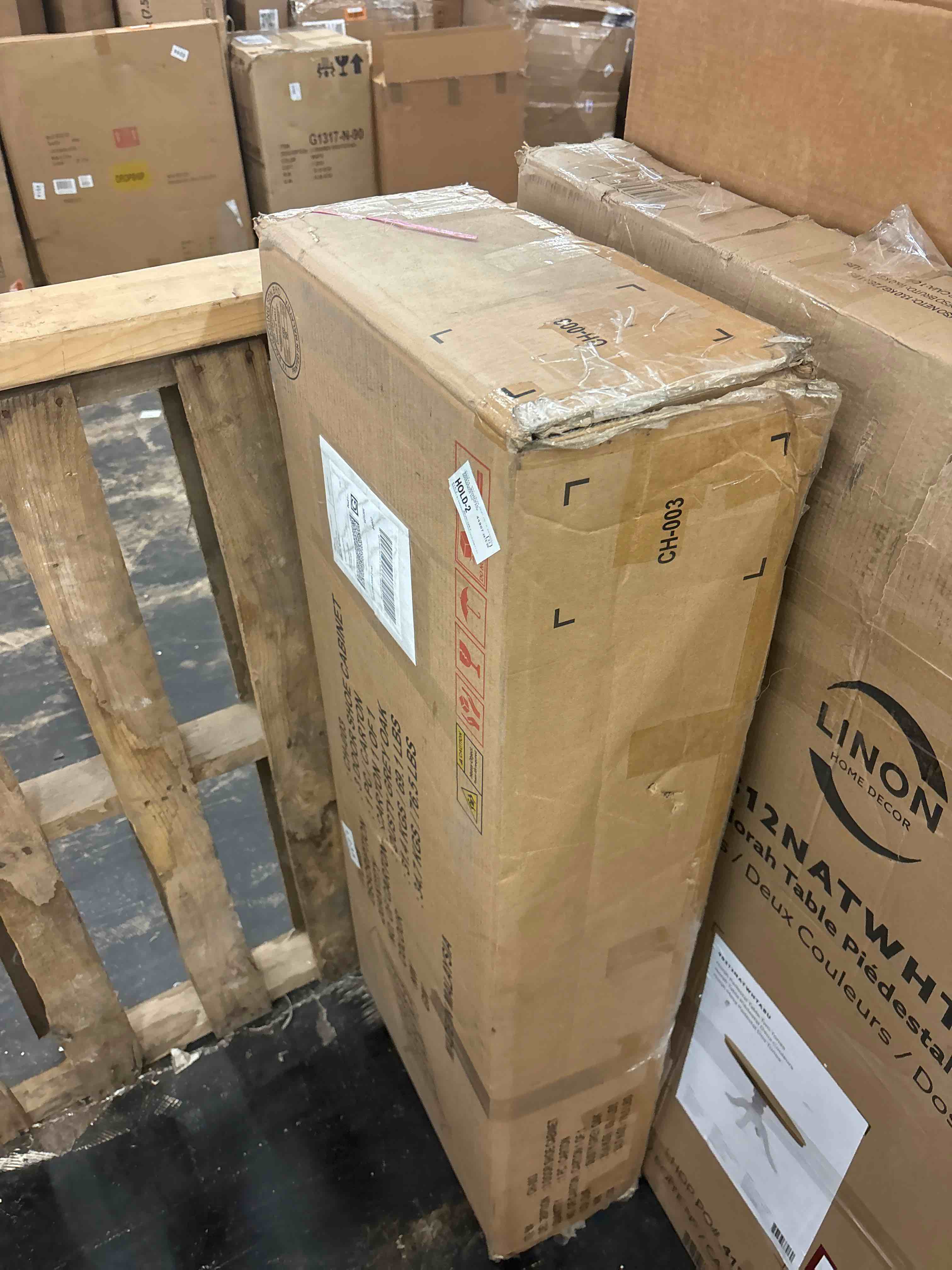 https://s3.amazonaws.com/lotting-images-prod/phillipi/RED5588283_1729562405533.jpeg