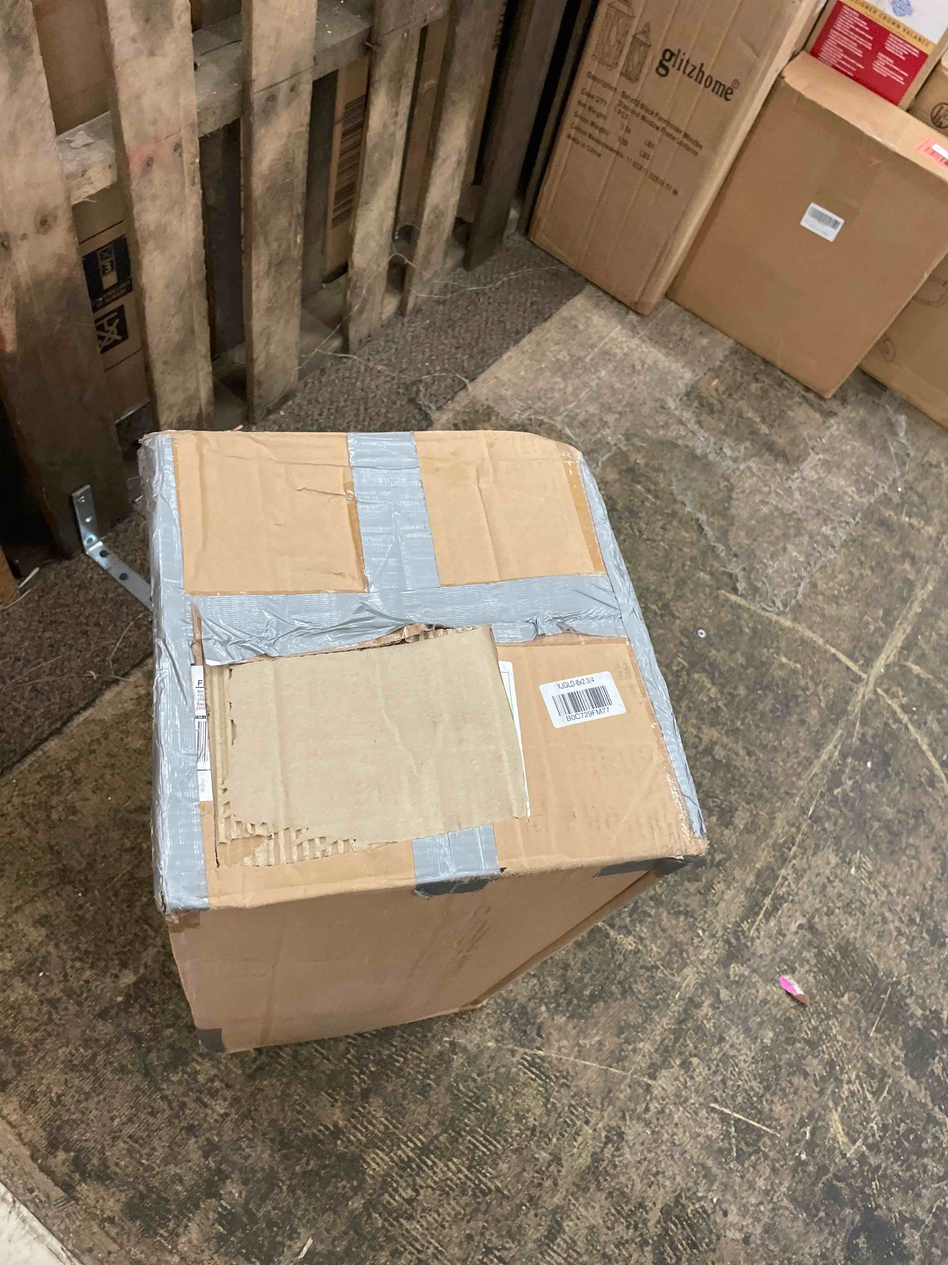 https://s3.amazonaws.com/lotting-images-prod/phillipi/RED5588435_1730398820258.jpeg