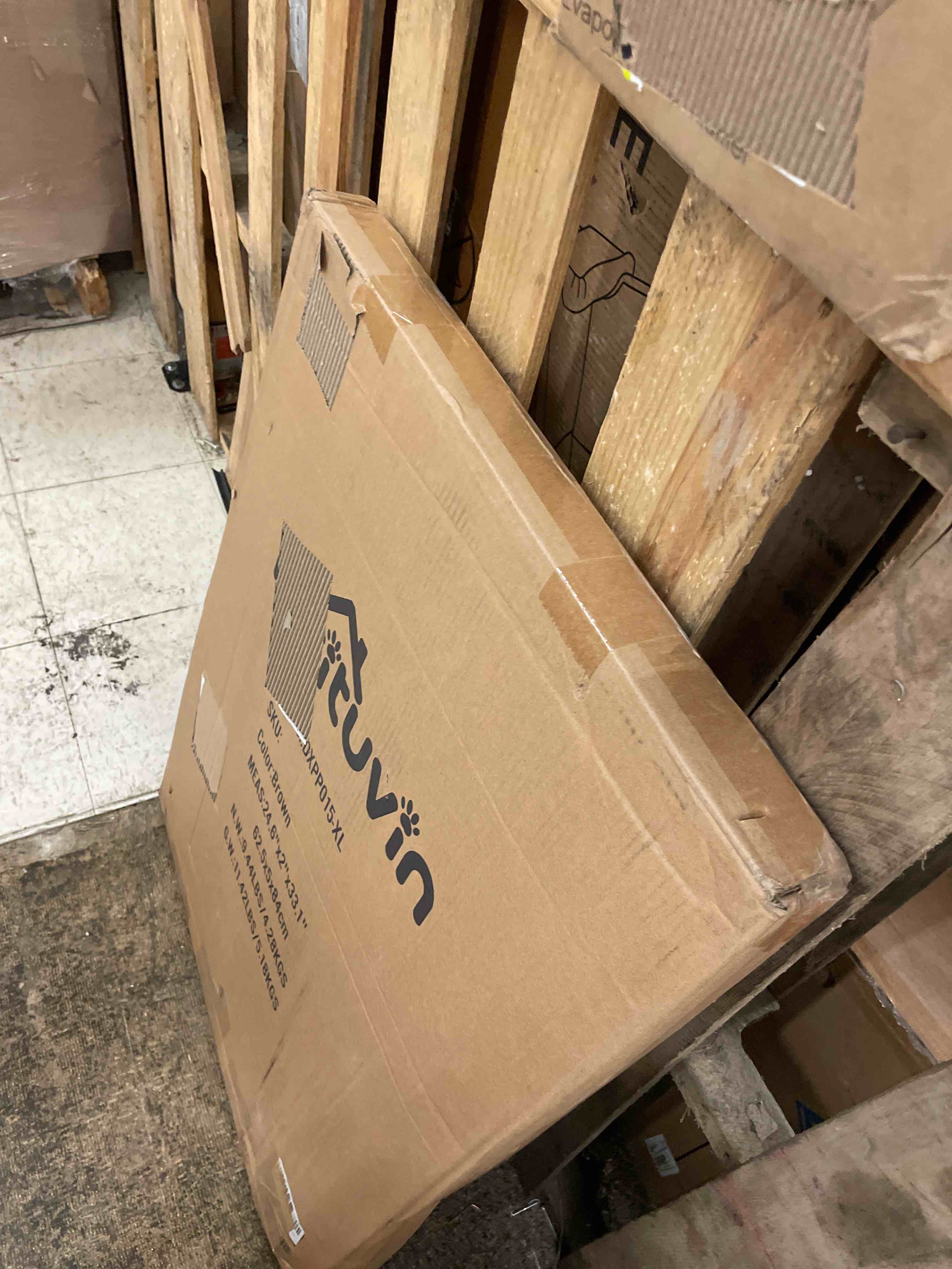 https://s3.amazonaws.com/lotting-images-prod/phillipi/RED5588436_1730398982717.jpeg