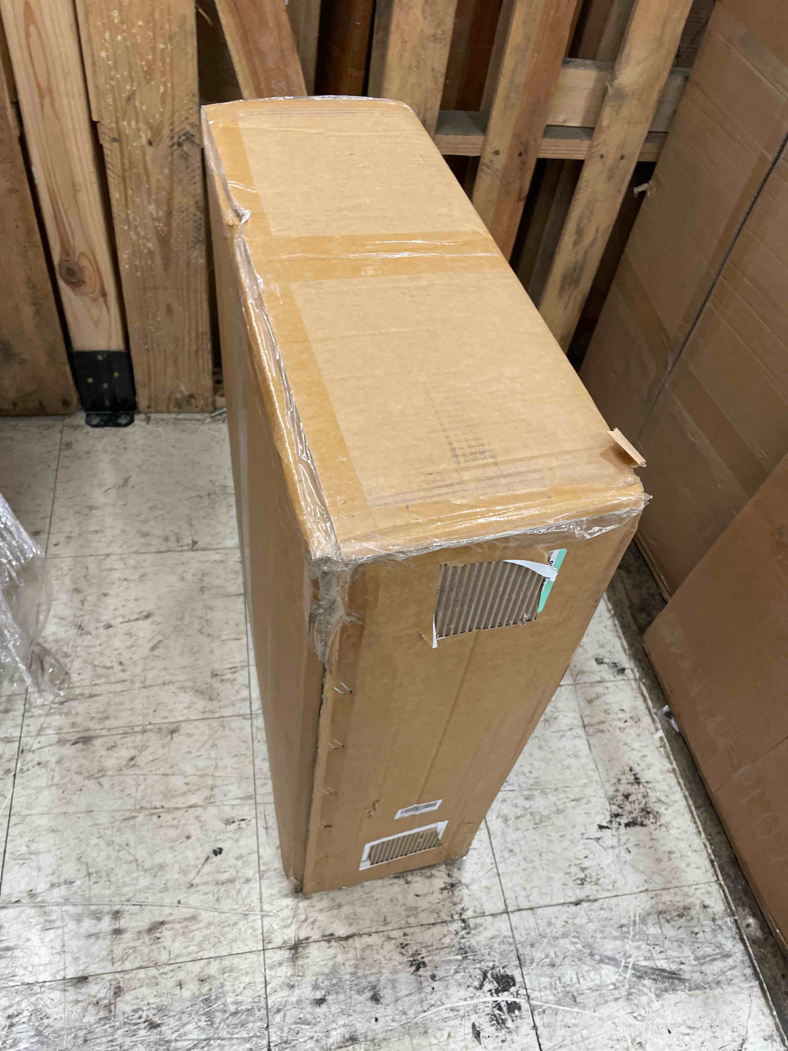 https://s3.amazonaws.com/lotting-images-prod/phillipi/RED5588455_1730405643426.jpeg