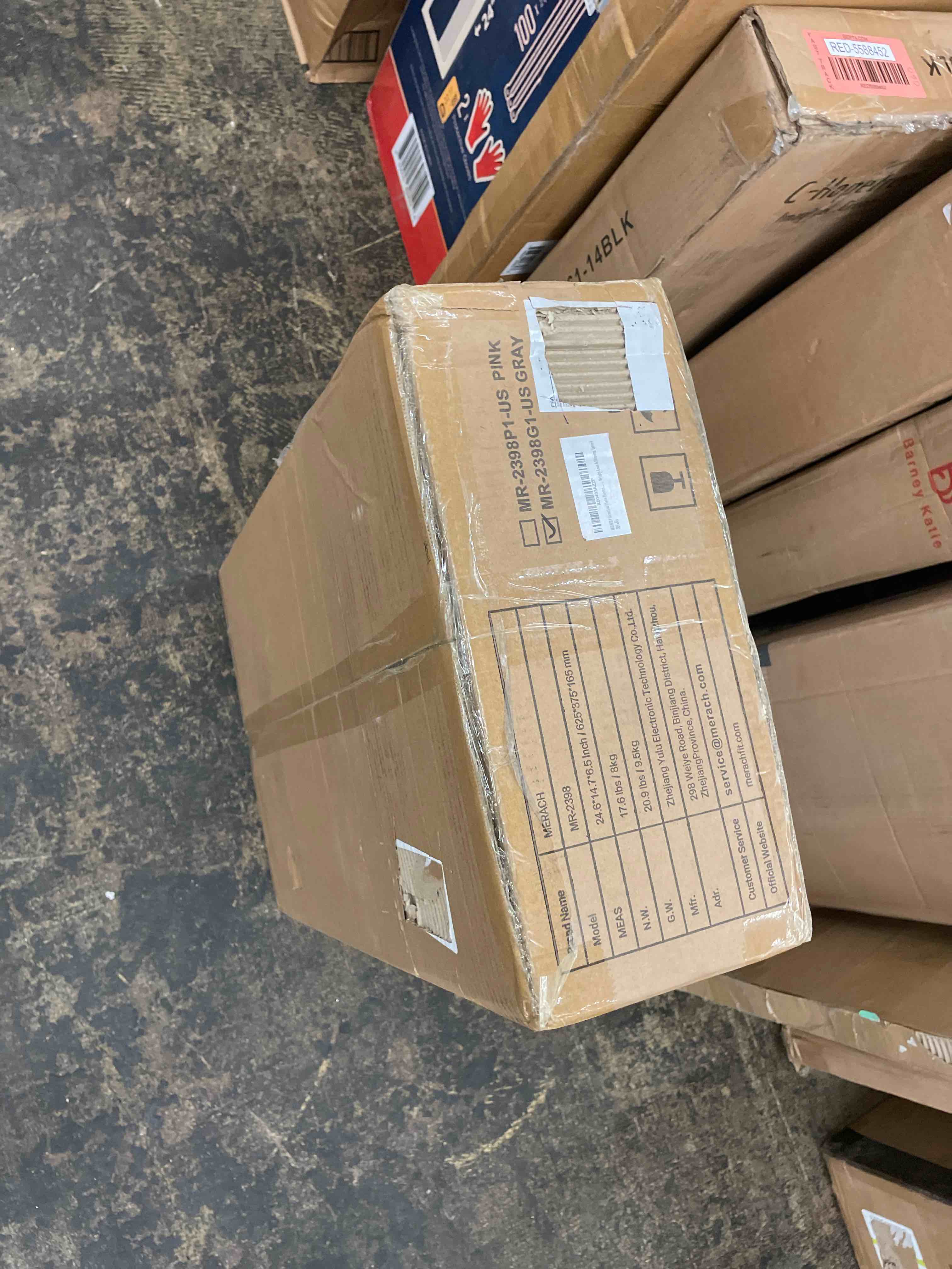 https://s3.amazonaws.com/lotting-images-prod/phillipi/RED5588469_1730407145062.jpeg