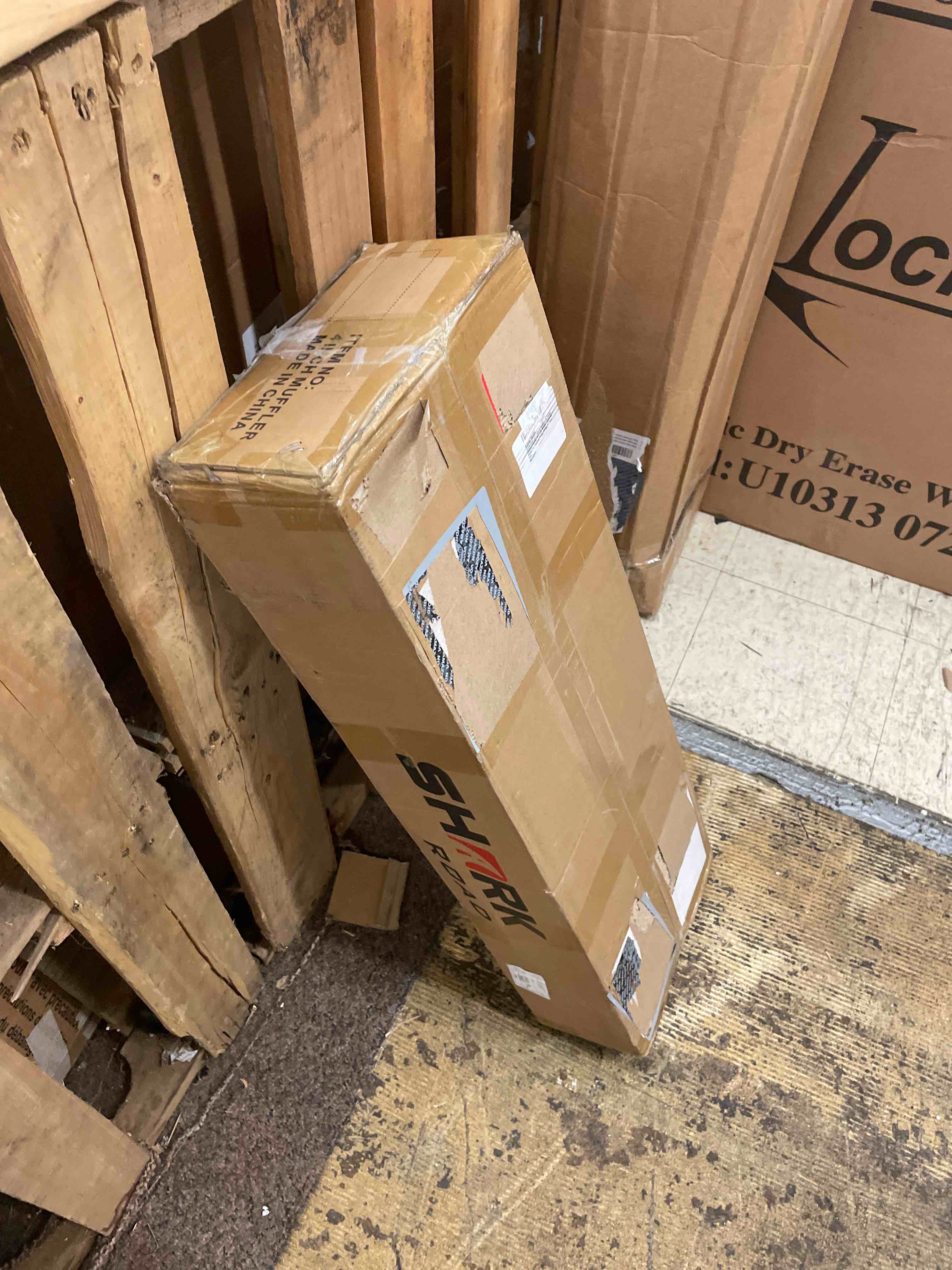 https://s3.amazonaws.com/lotting-images-prod/phillipi/RED5588475_1730407972150.jpeg