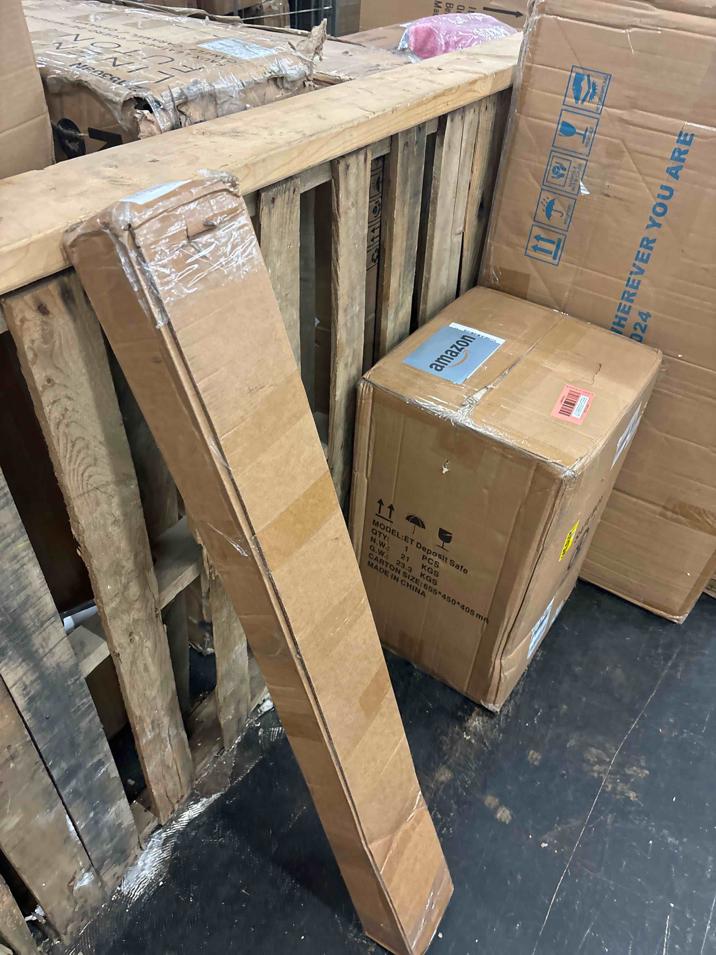 https://s3.amazonaws.com/lotting-images-prod/phillipi/RED5588614_1731061499095.jpeg