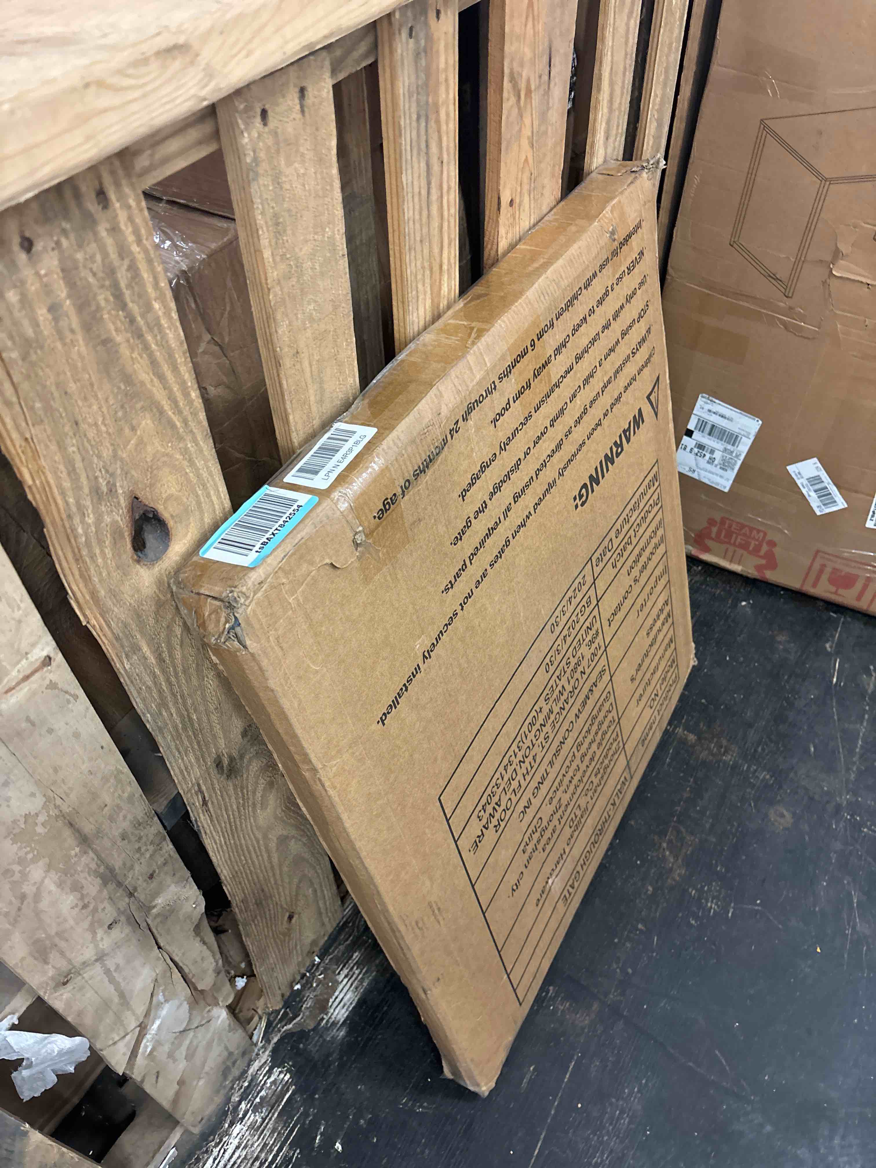 https://s3.amazonaws.com/lotting-images-prod/phillipi/RED5588630_1731060156954.jpeg
