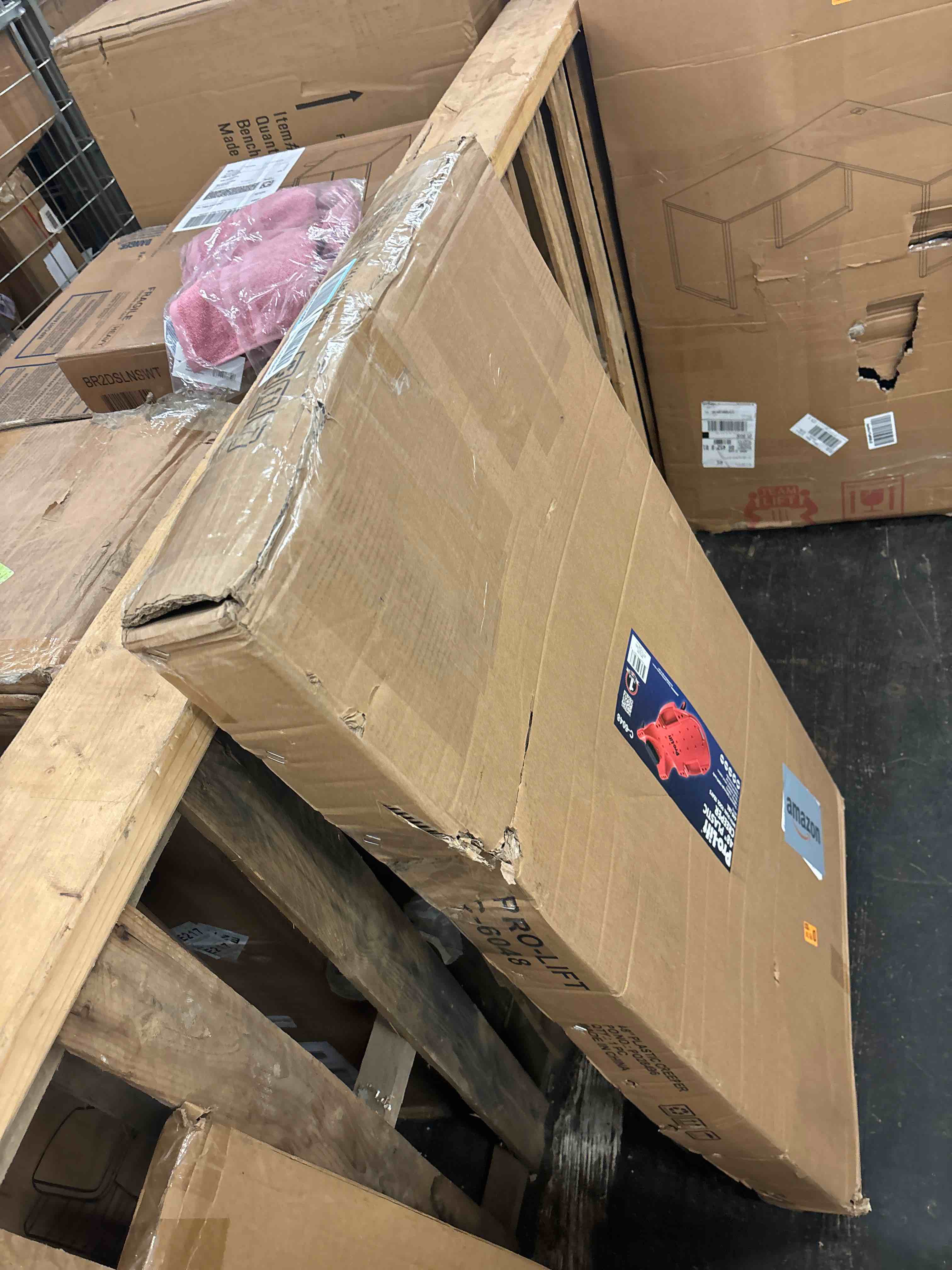 https://s3.amazonaws.com/lotting-images-prod/phillipi/RED5588637_1731059454292.jpeg