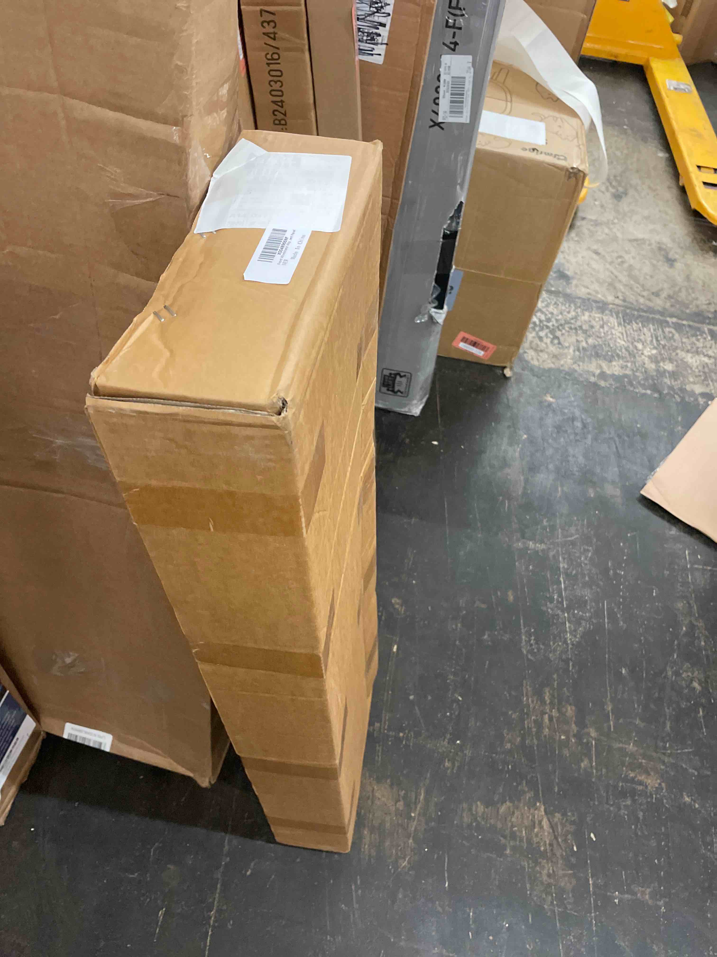 https://s3.amazonaws.com/lotting-images-prod/phillipi/RED5588643_1731058682818.jpeg