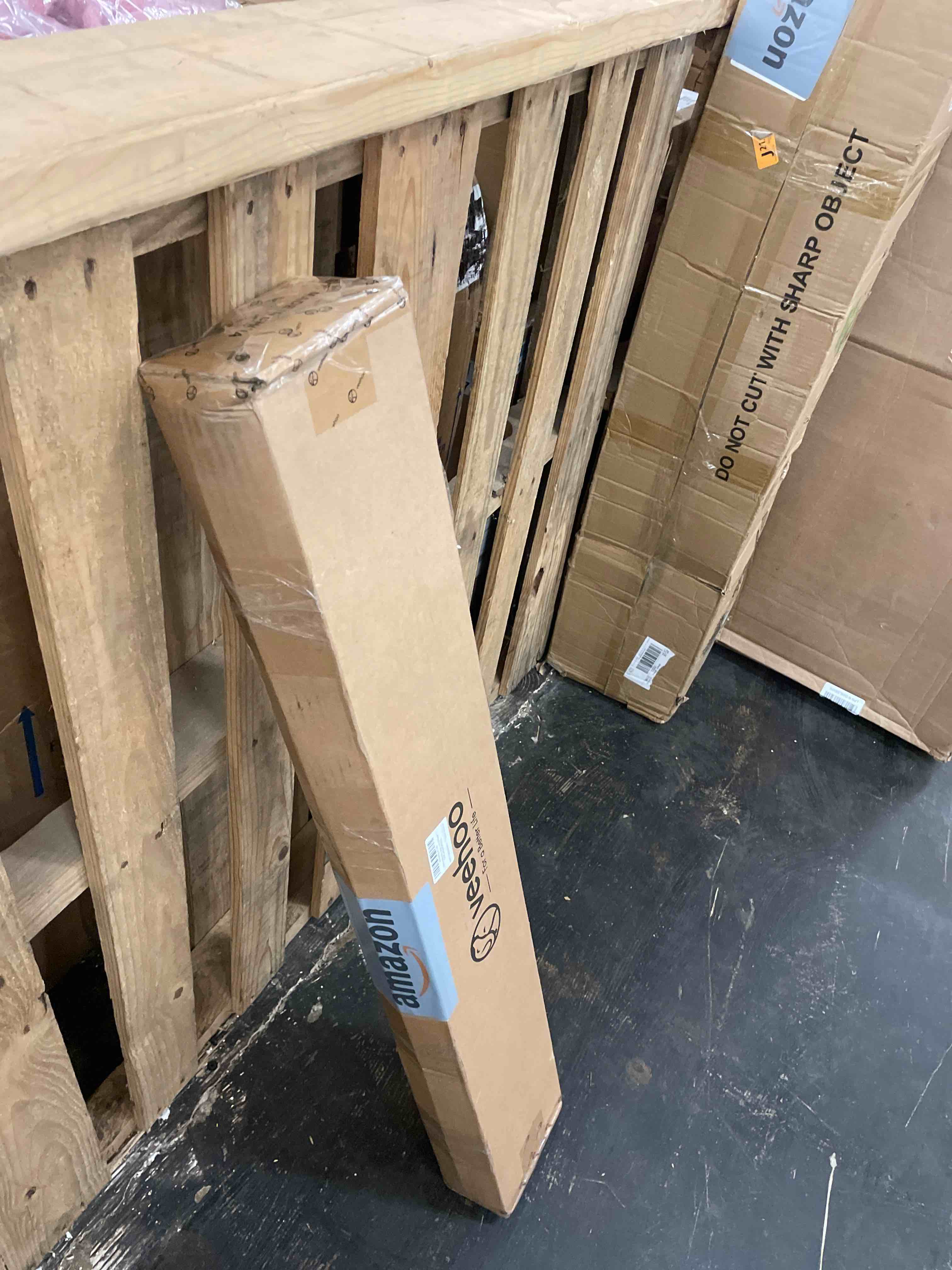 https://s3.amazonaws.com/lotting-images-prod/phillipi/RED5588647_1731058414707.jpeg