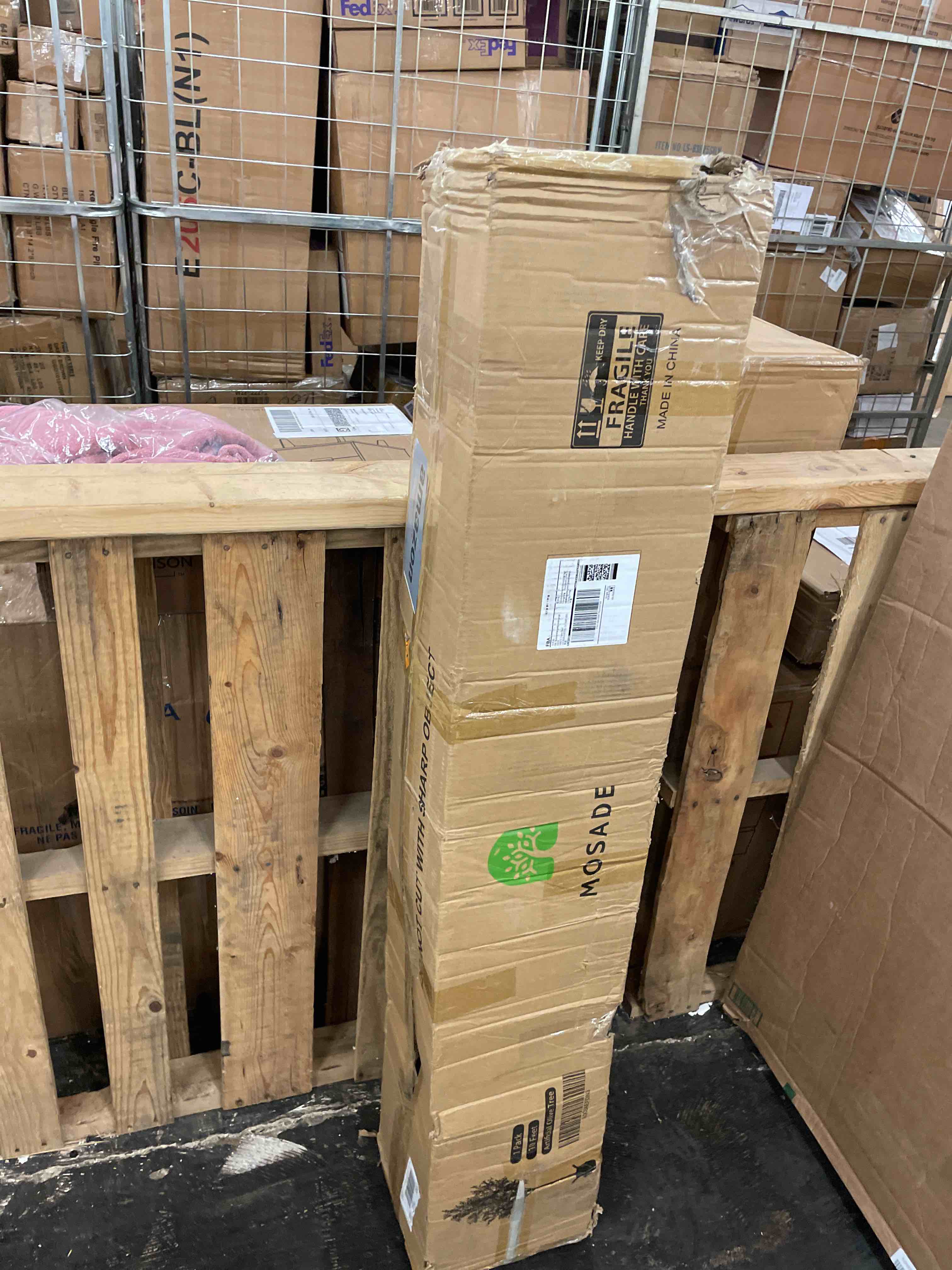 https://s3.amazonaws.com/lotting-images-prod/phillipi/RED5588648_1731058353961.jpeg