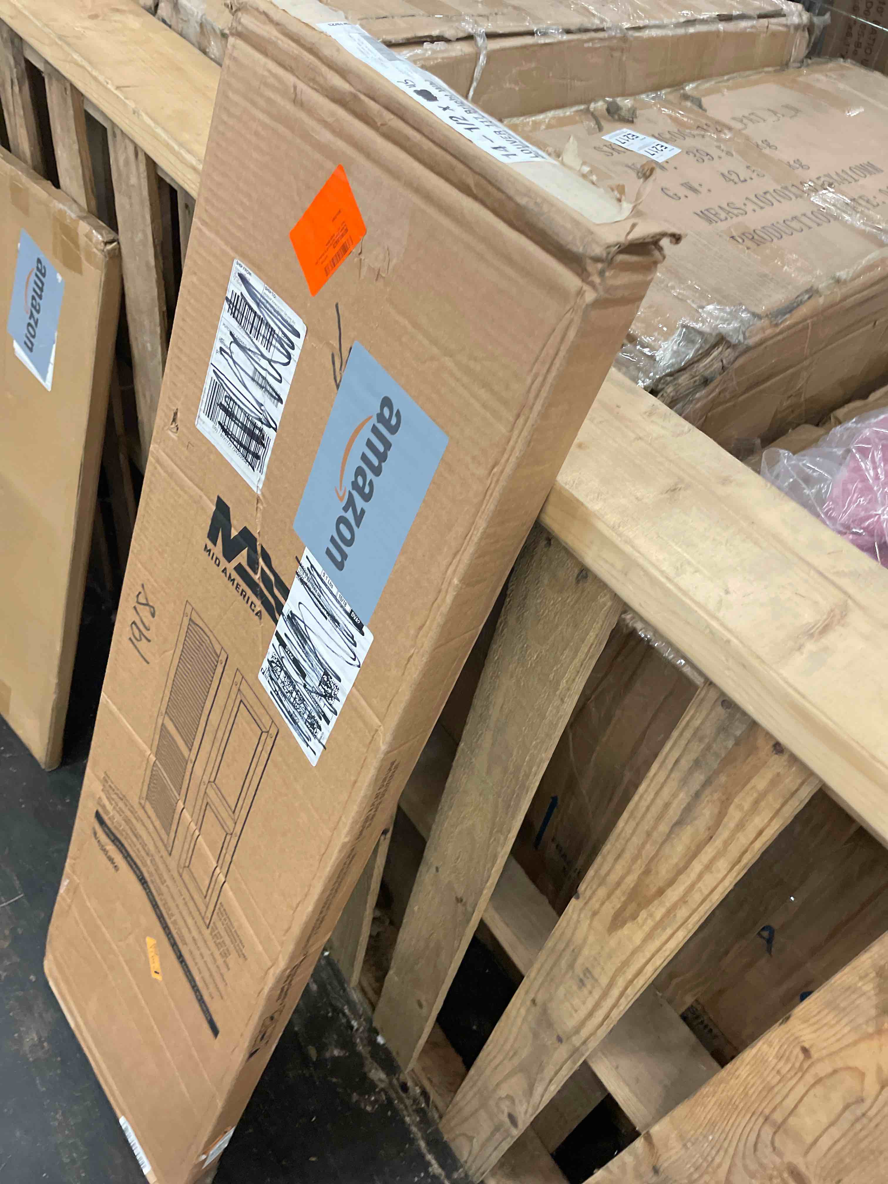https://s3.amazonaws.com/lotting-images-prod/phillipi/RED5588651_1731058042643.jpeg