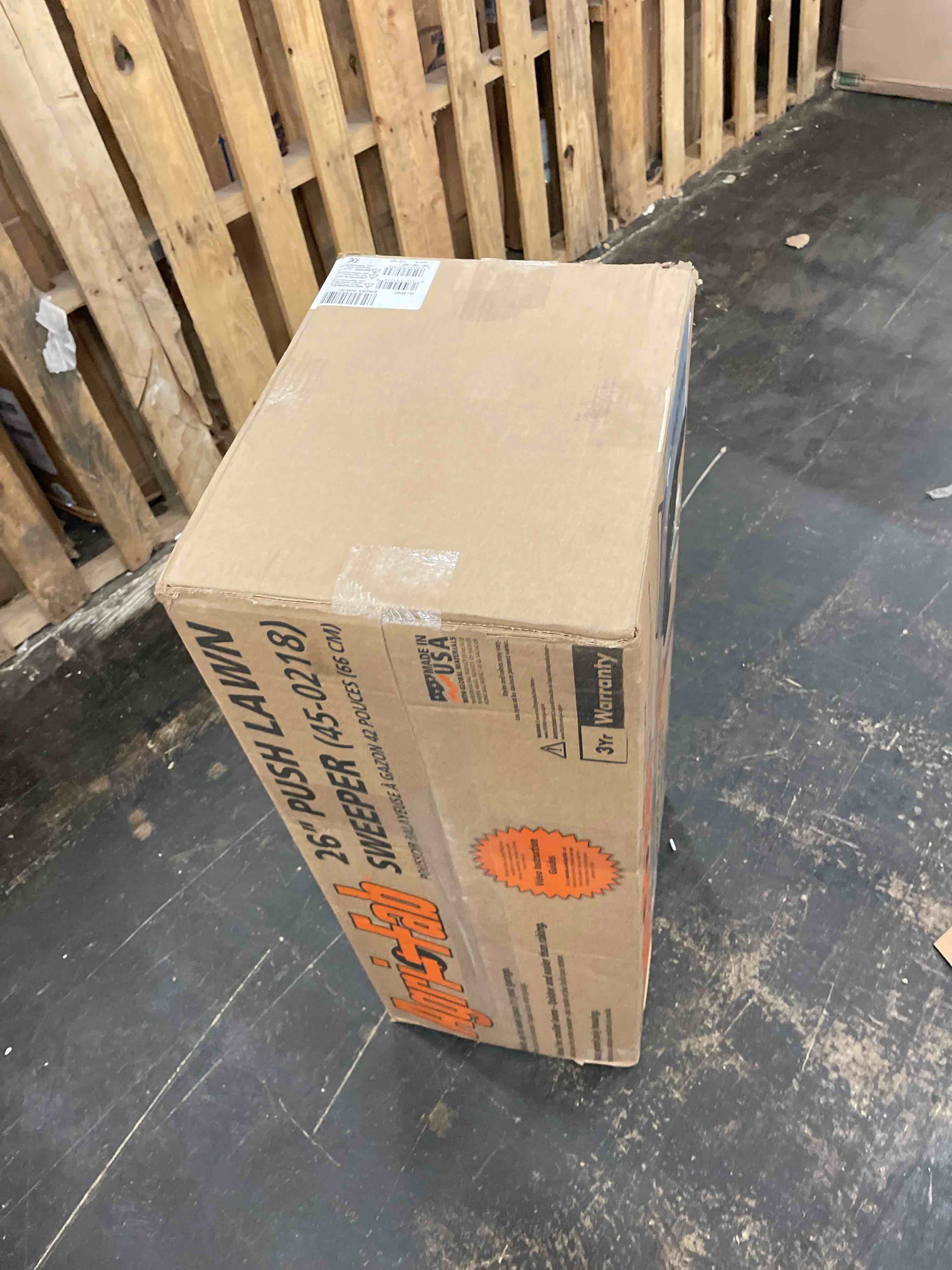https://s3.amazonaws.com/lotting-images-prod/phillipi/RED5588657_1731057498274.jpeg