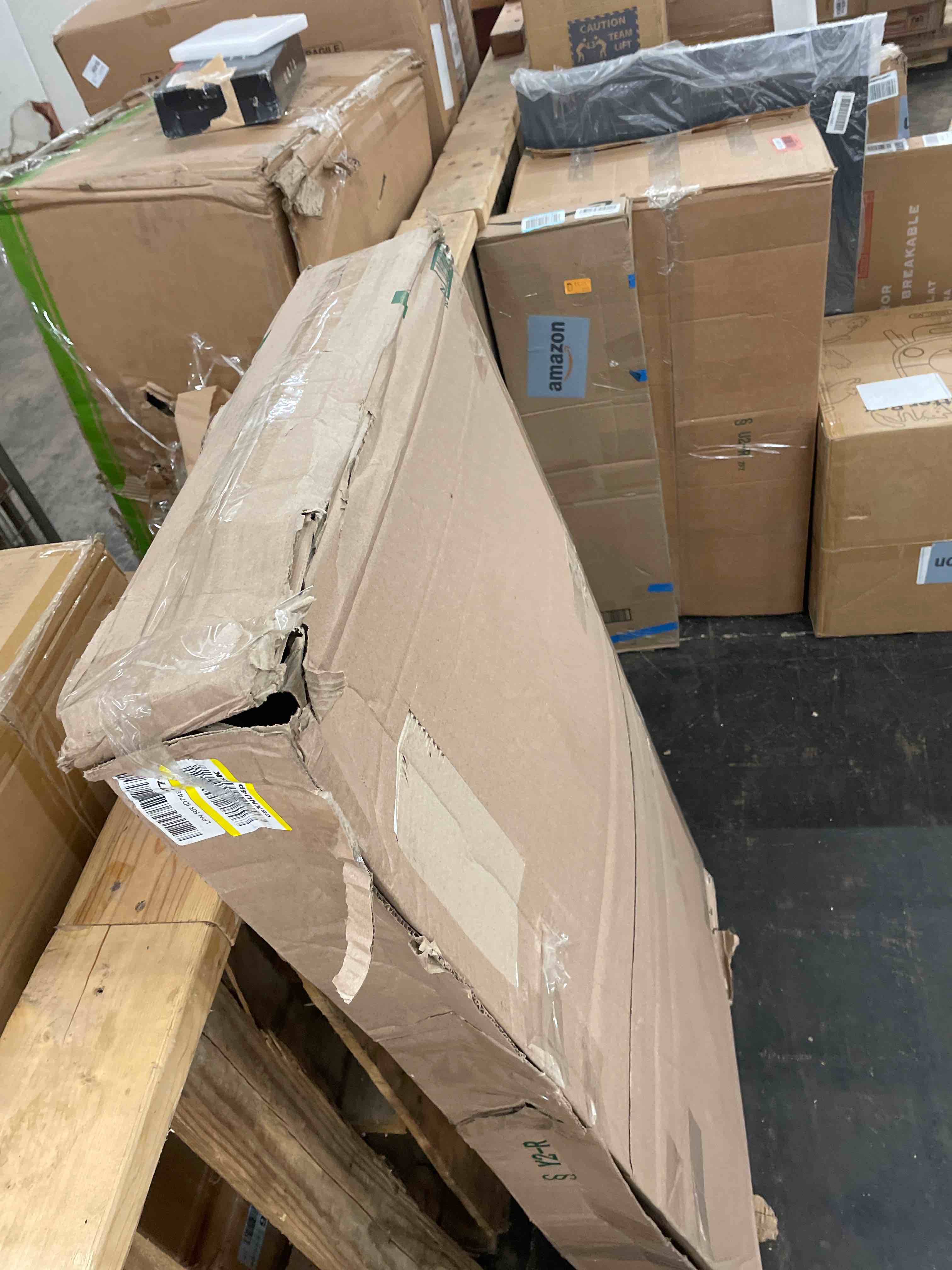 https://s3.amazonaws.com/lotting-images-prod/phillipi/RED5588658_1731057445165.jpeg