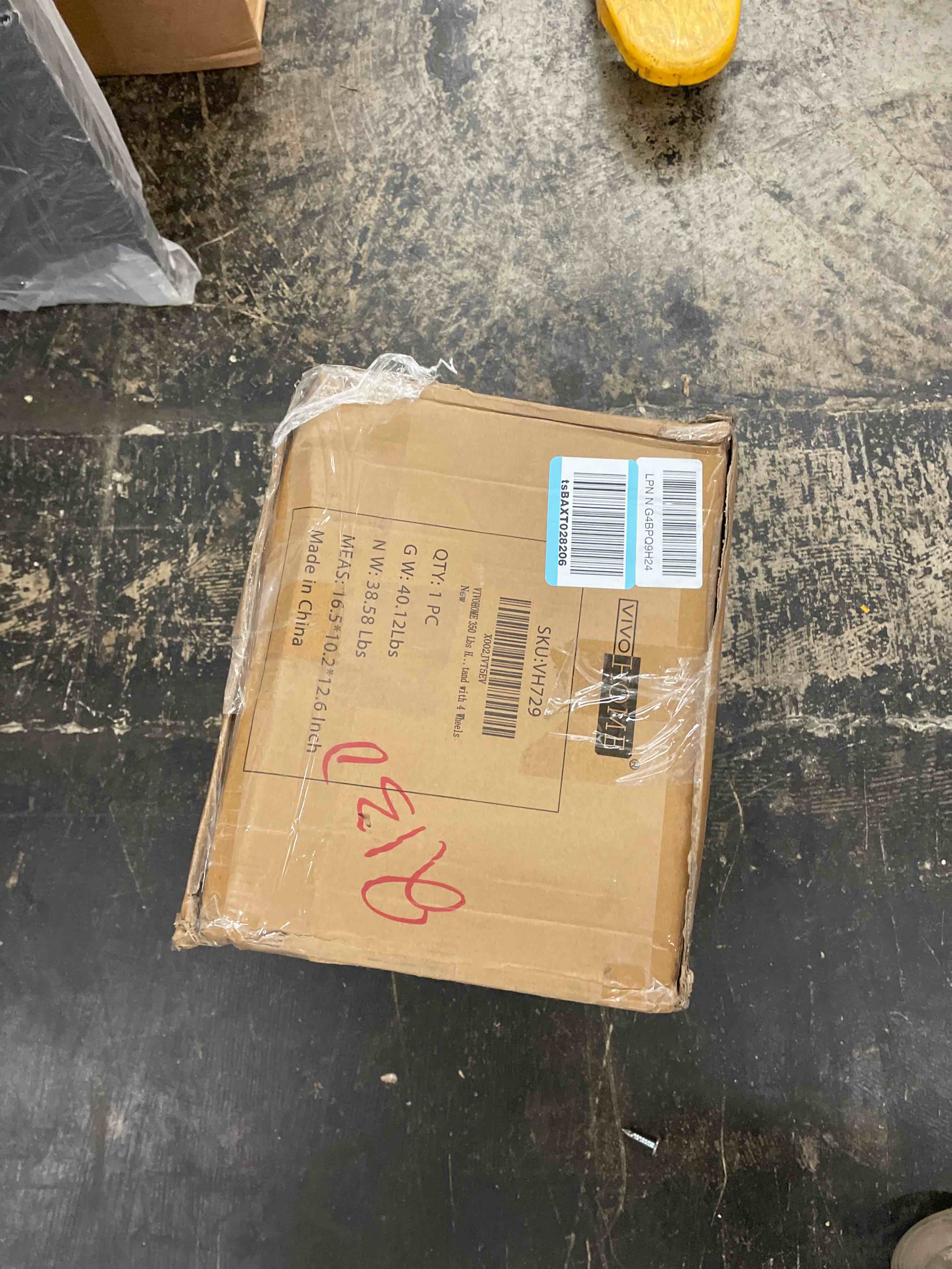https://s3.amazonaws.com/lotting-images-prod/phillipi/RED5588664_1731056772043.jpeg