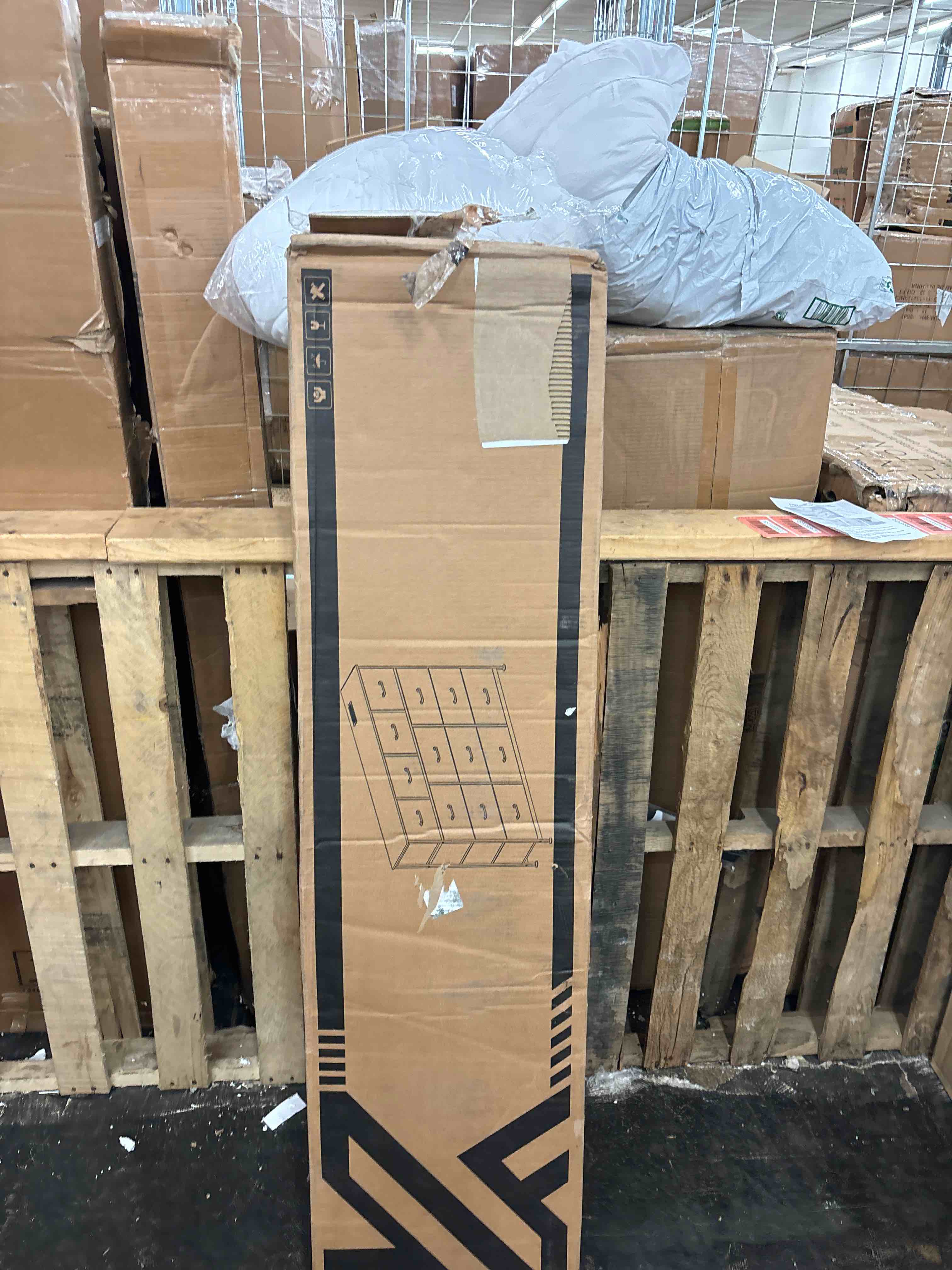 https://s3.amazonaws.com/lotting-images-prod/phillipi/RED5588681_1731062969328.jpeg