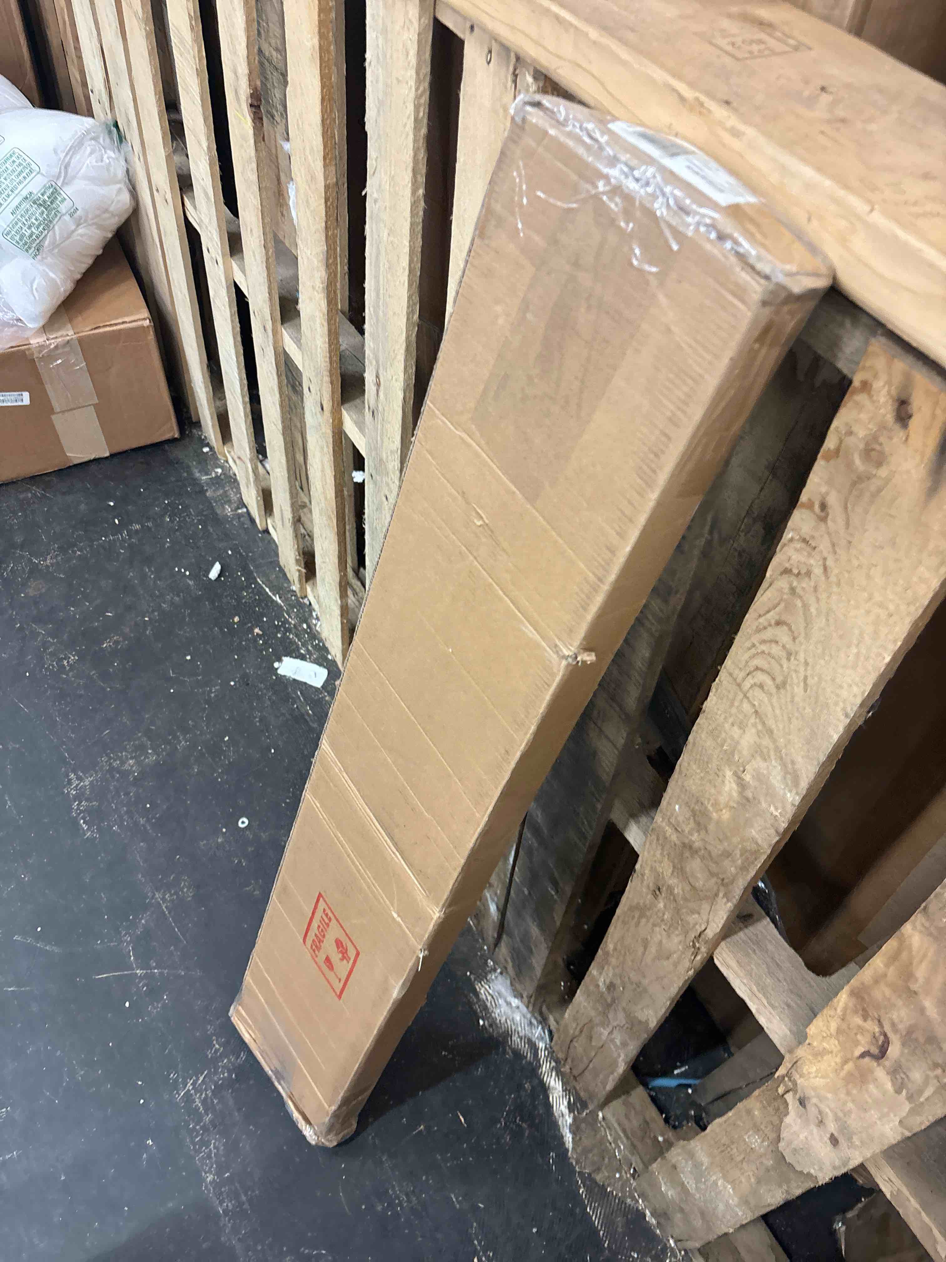 https://s3.amazonaws.com/lotting-images-prod/phillipi/RED5588682_1731062894086.jpeg
