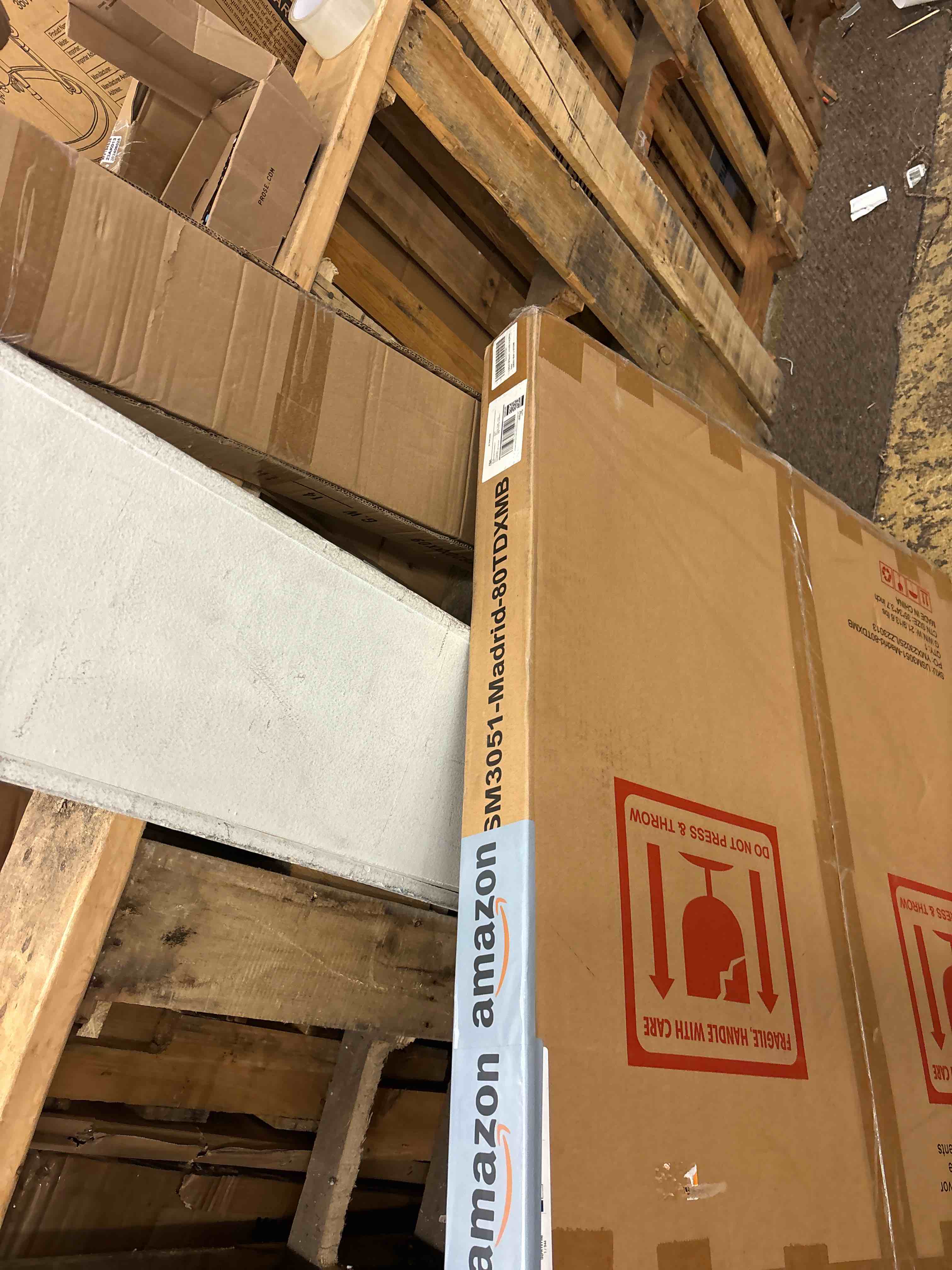 https://s3.amazonaws.com/lotting-images-prod/phillipi/RED5589089_1732900171919.jpeg