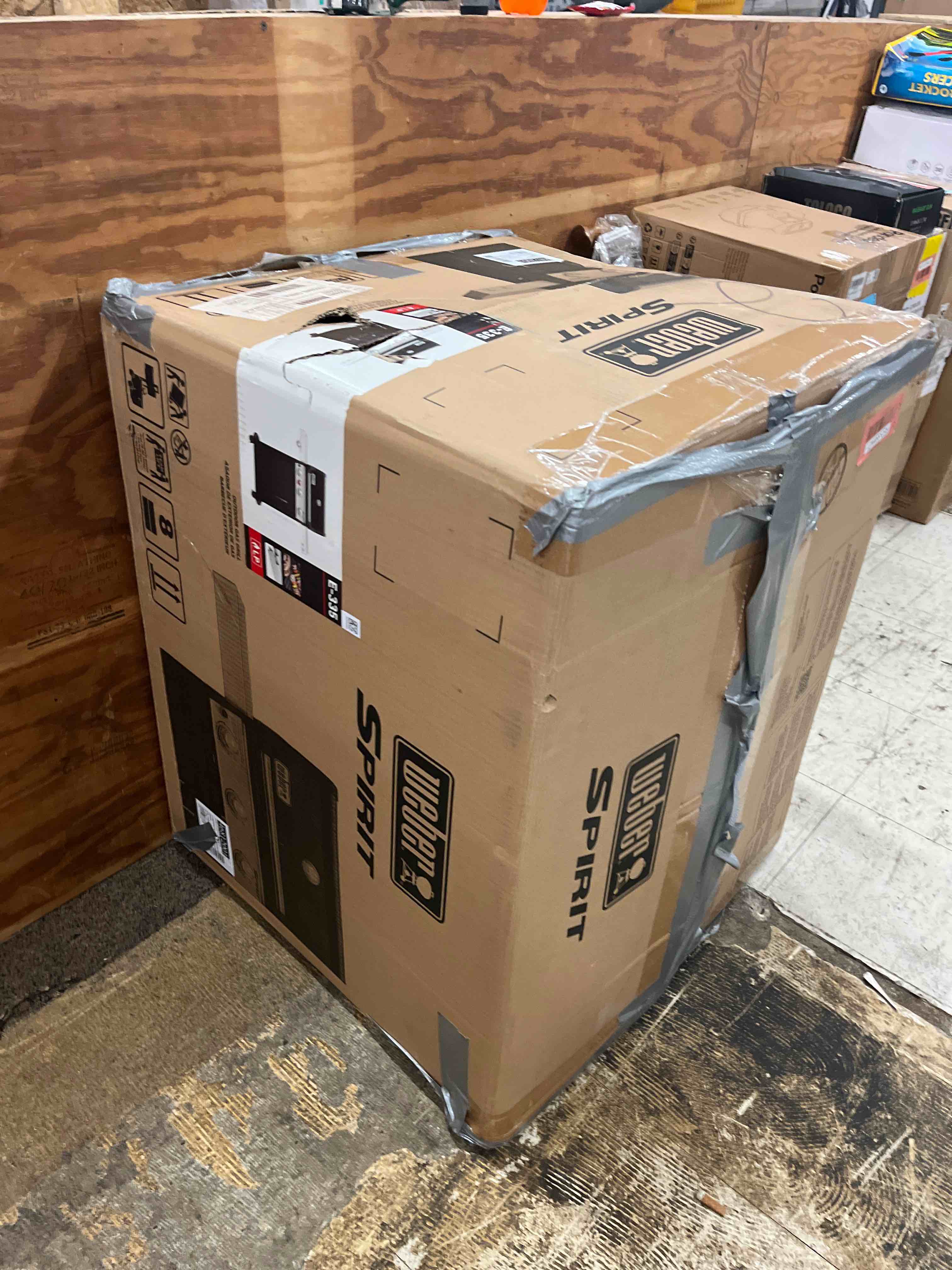 https://s3.amazonaws.com/lotting-images-prod/phillipi/RED5589471_1752101702486.jpeg