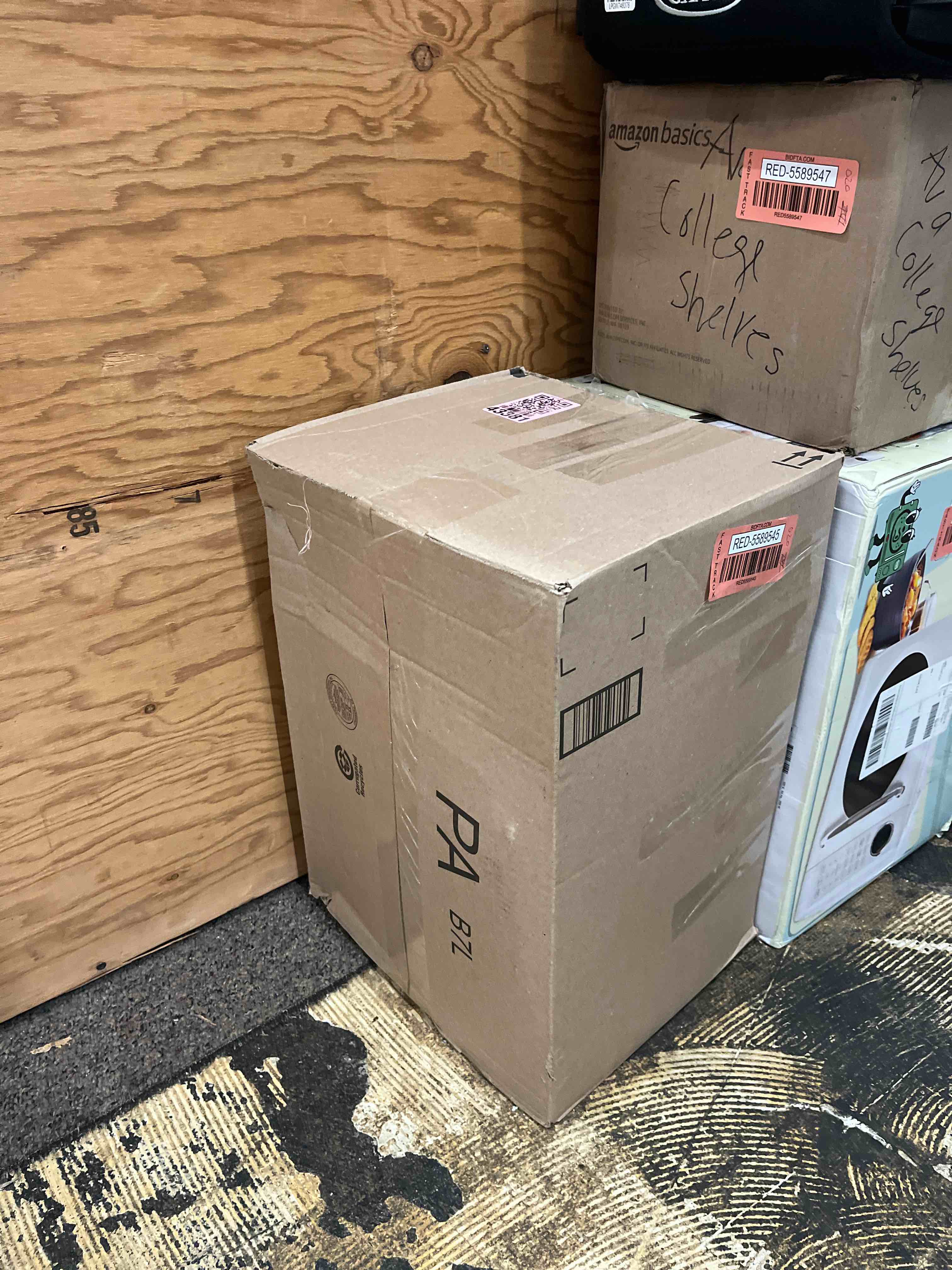 https://s3.amazonaws.com/lotting-images-prod/phillipi/RED5589545_1752097440990.jpeg