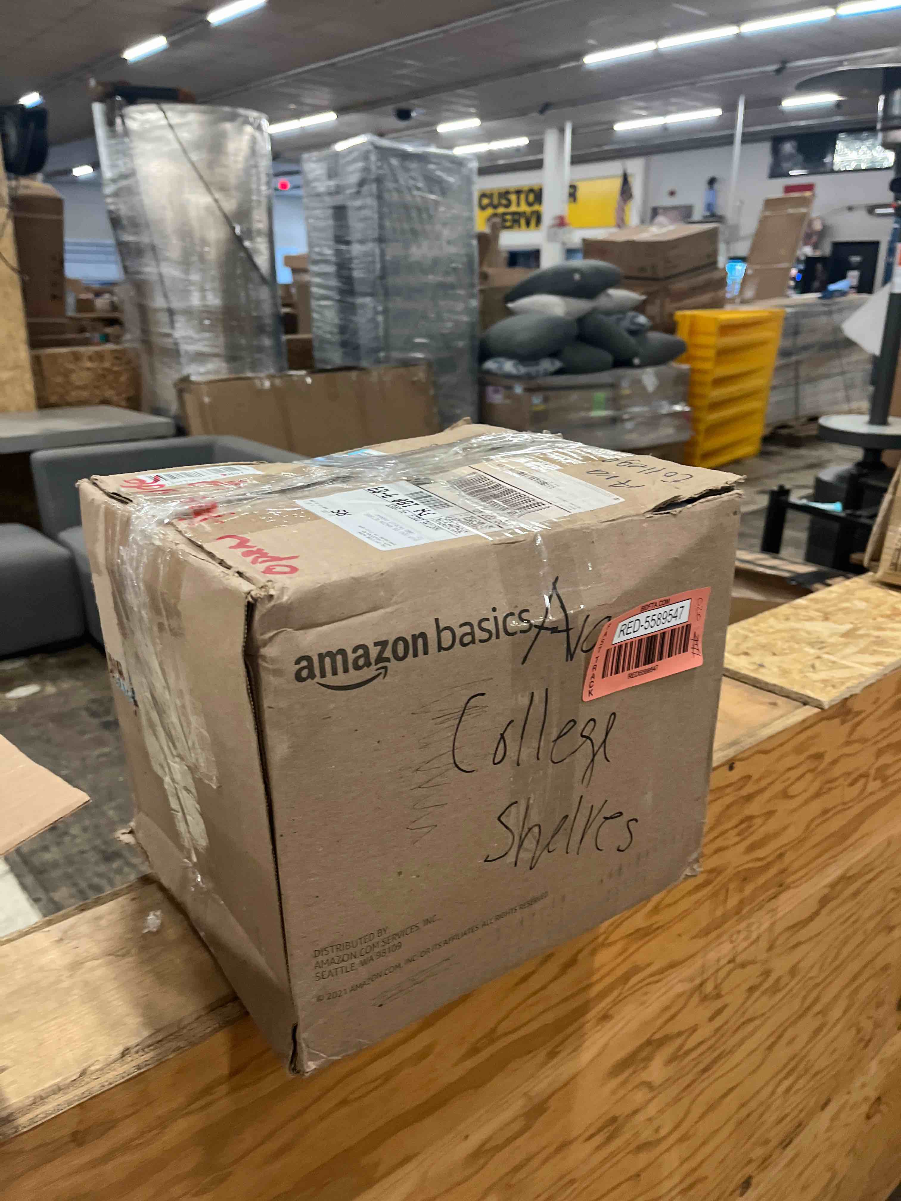 https://s3.amazonaws.com/lotting-images-prod/phillipi/RED5589547_1752096882465.jpeg
