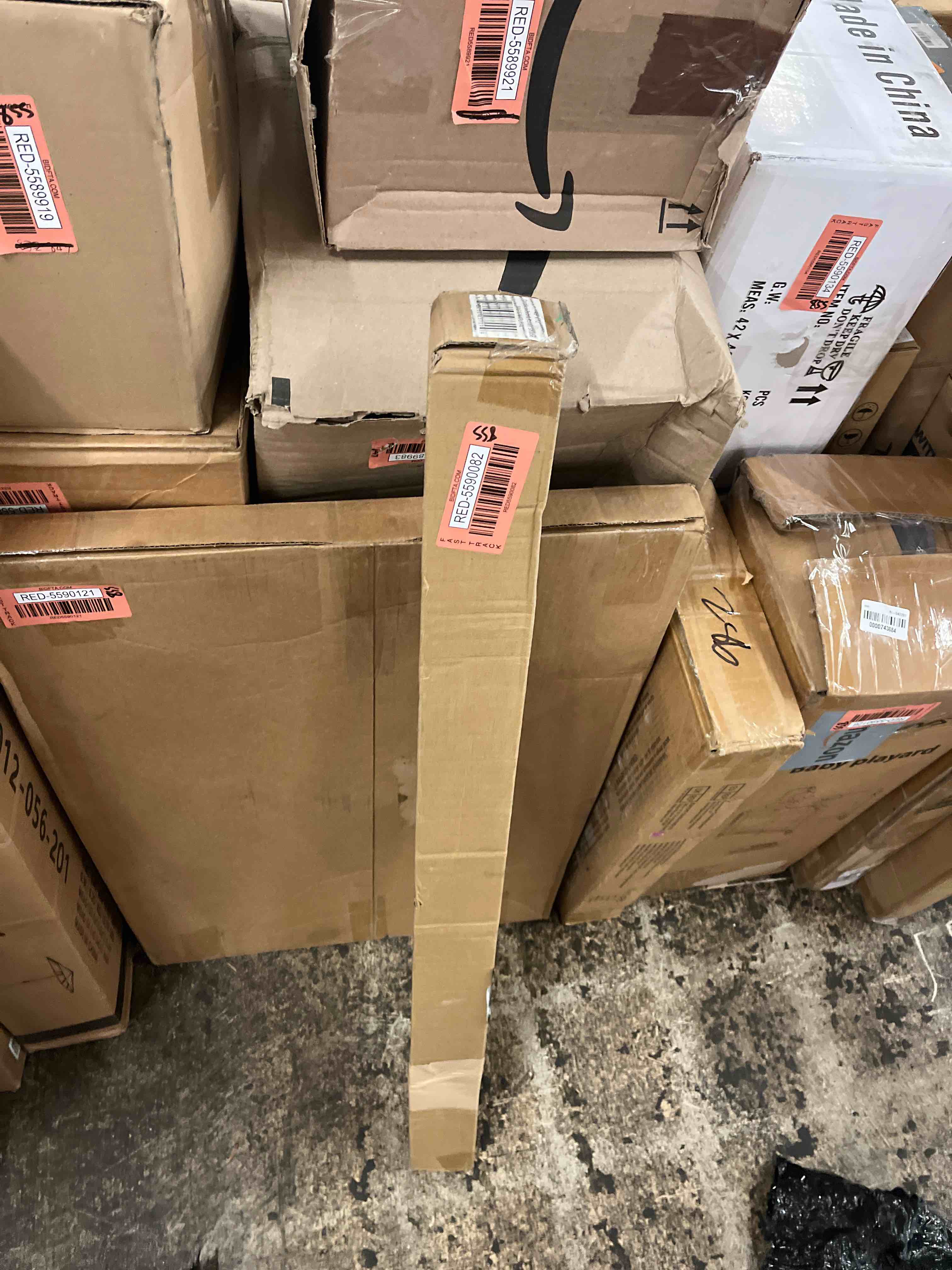https://s3.amazonaws.com/lotting-images-prod/phillipi/RED5590082_1749746232387.jpeg