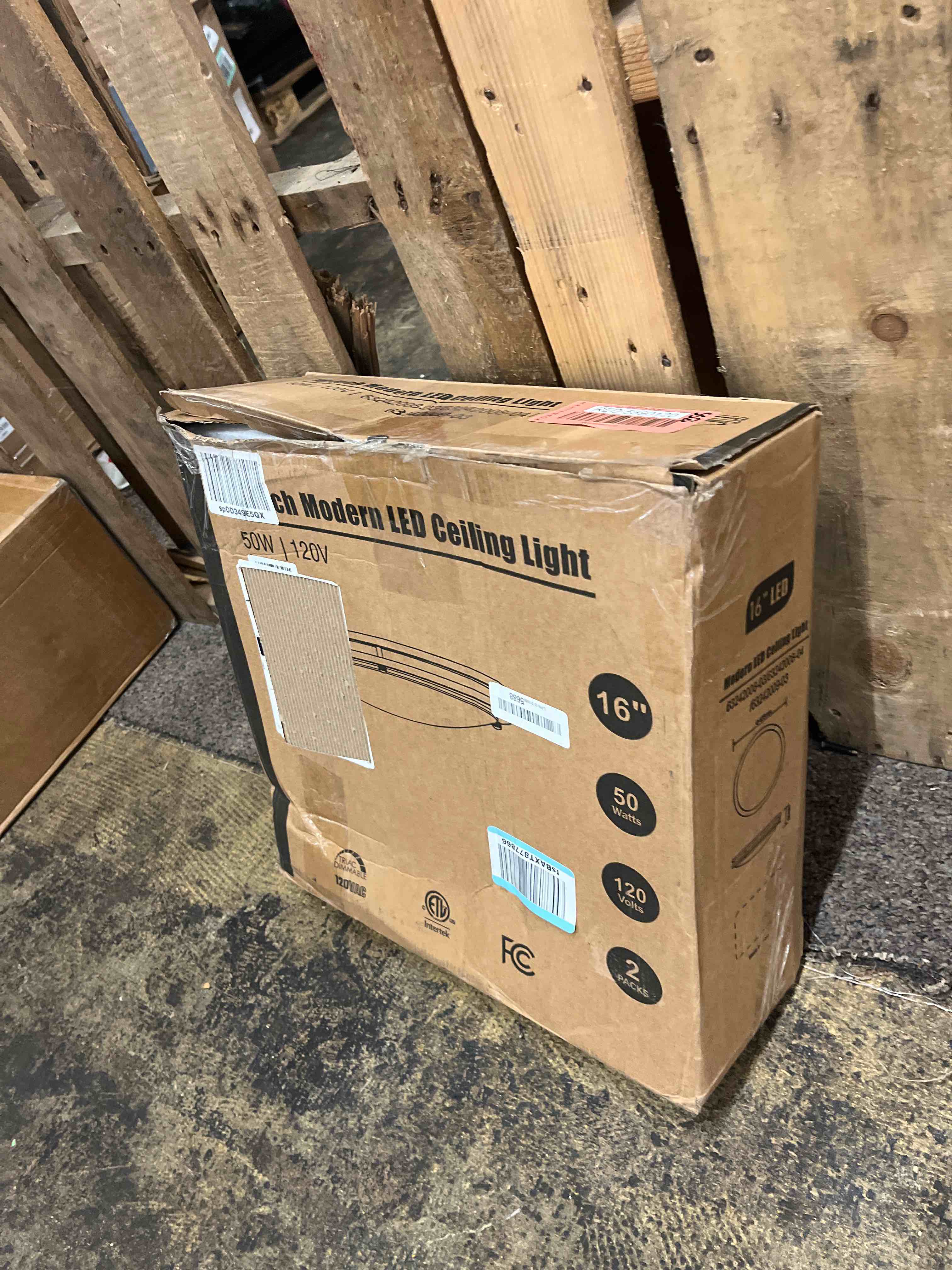 https://s3.amazonaws.com/lotting-images-prod/phillipi/RED5590120_1749740557503.jpeg