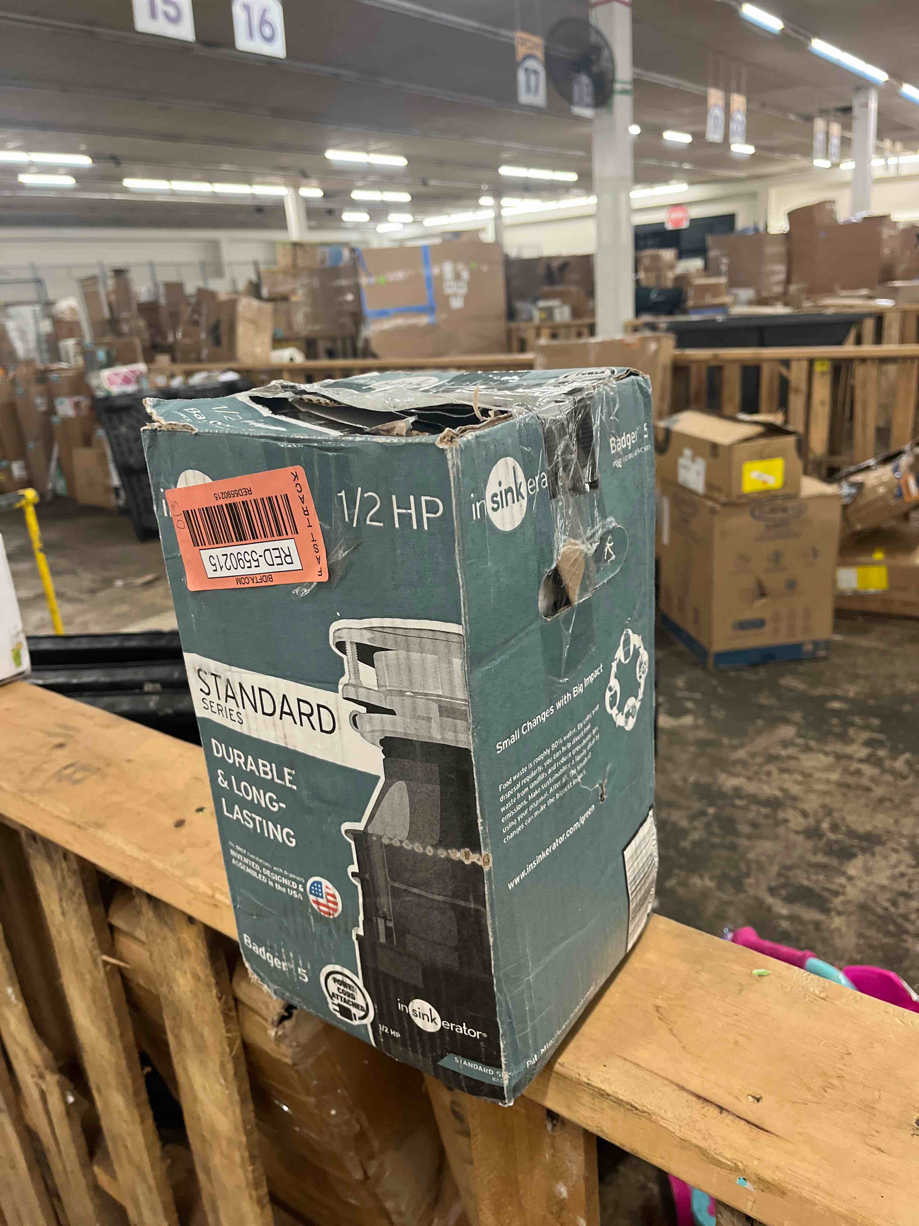 https://s3.amazonaws.com/lotting-images-prod/phillipi/RED5590215_1751990377379.jpeg