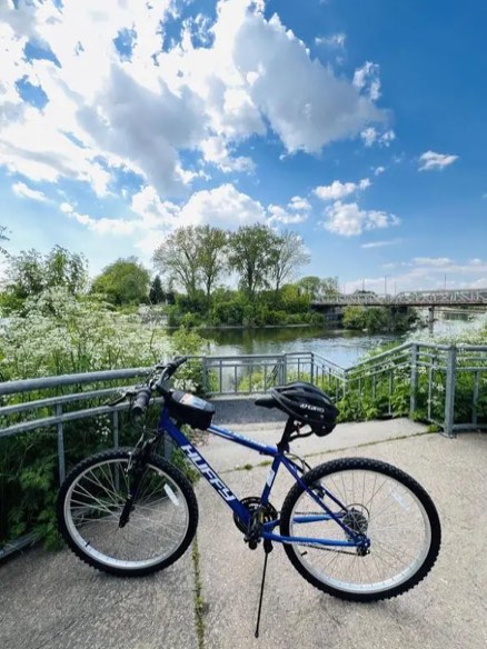 Huffy 26-inch Rock Creek Men s Mountain Bike Blue