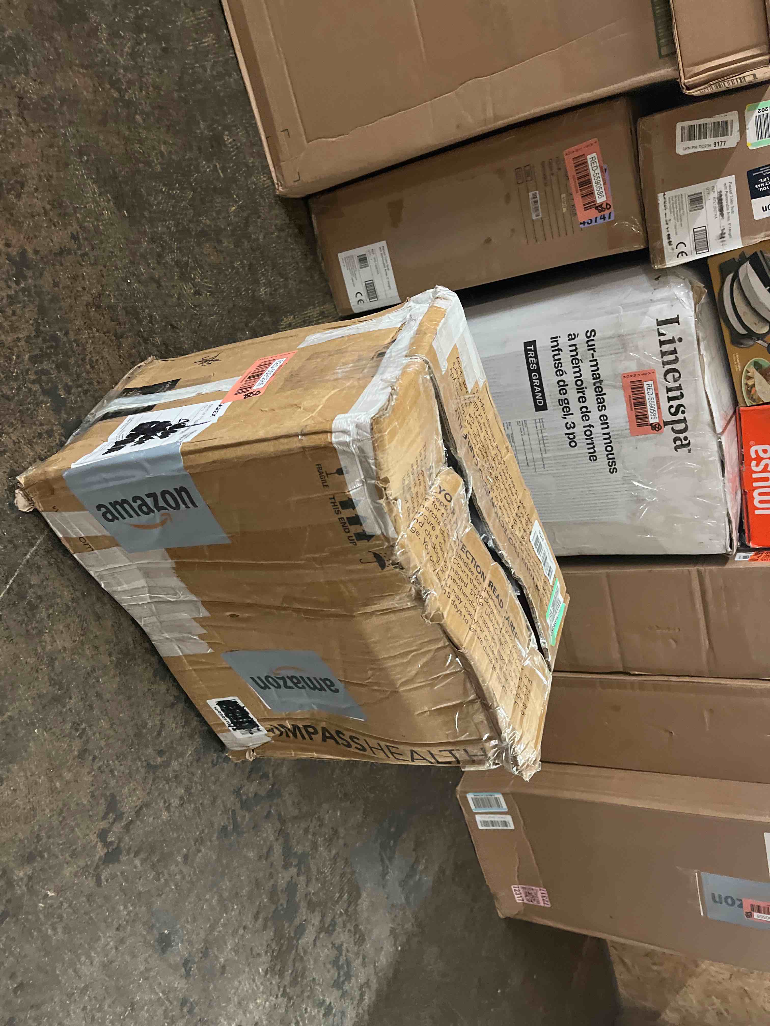 https://s3.amazonaws.com/lotting-images-prod/phillipi/RED5590566_1750137073873.jpeg