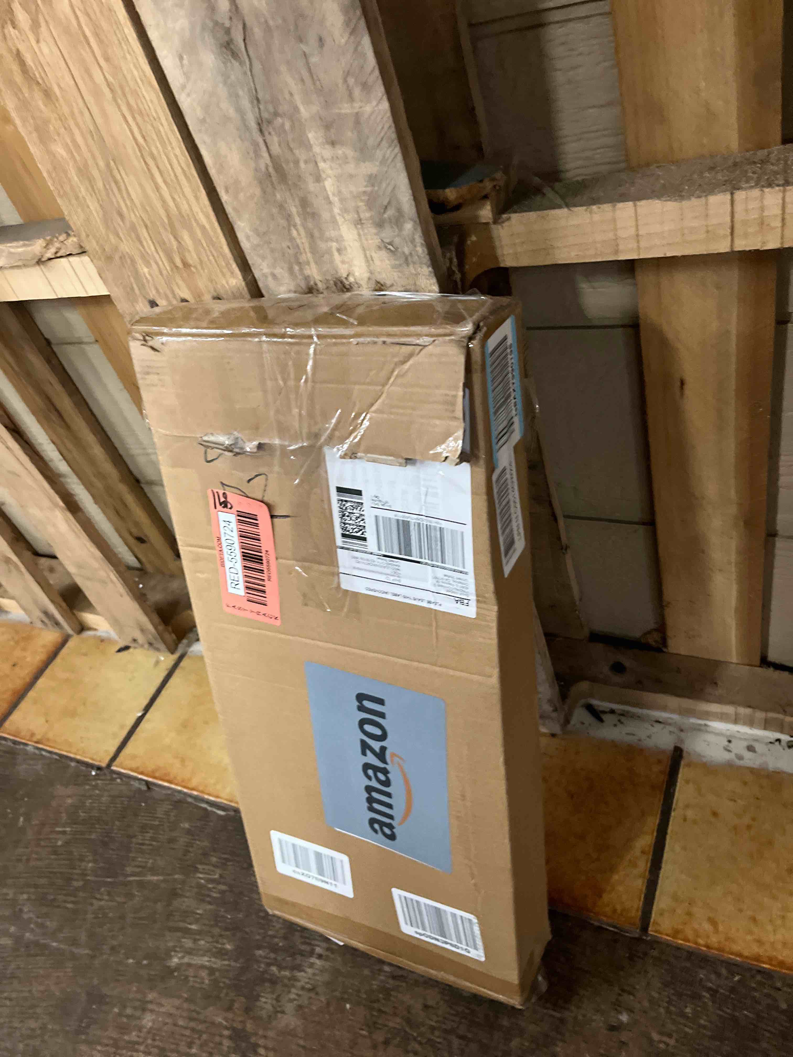 https://s3.amazonaws.com/lotting-images-prod/phillipi/RED5590724_1750337843224.jpeg